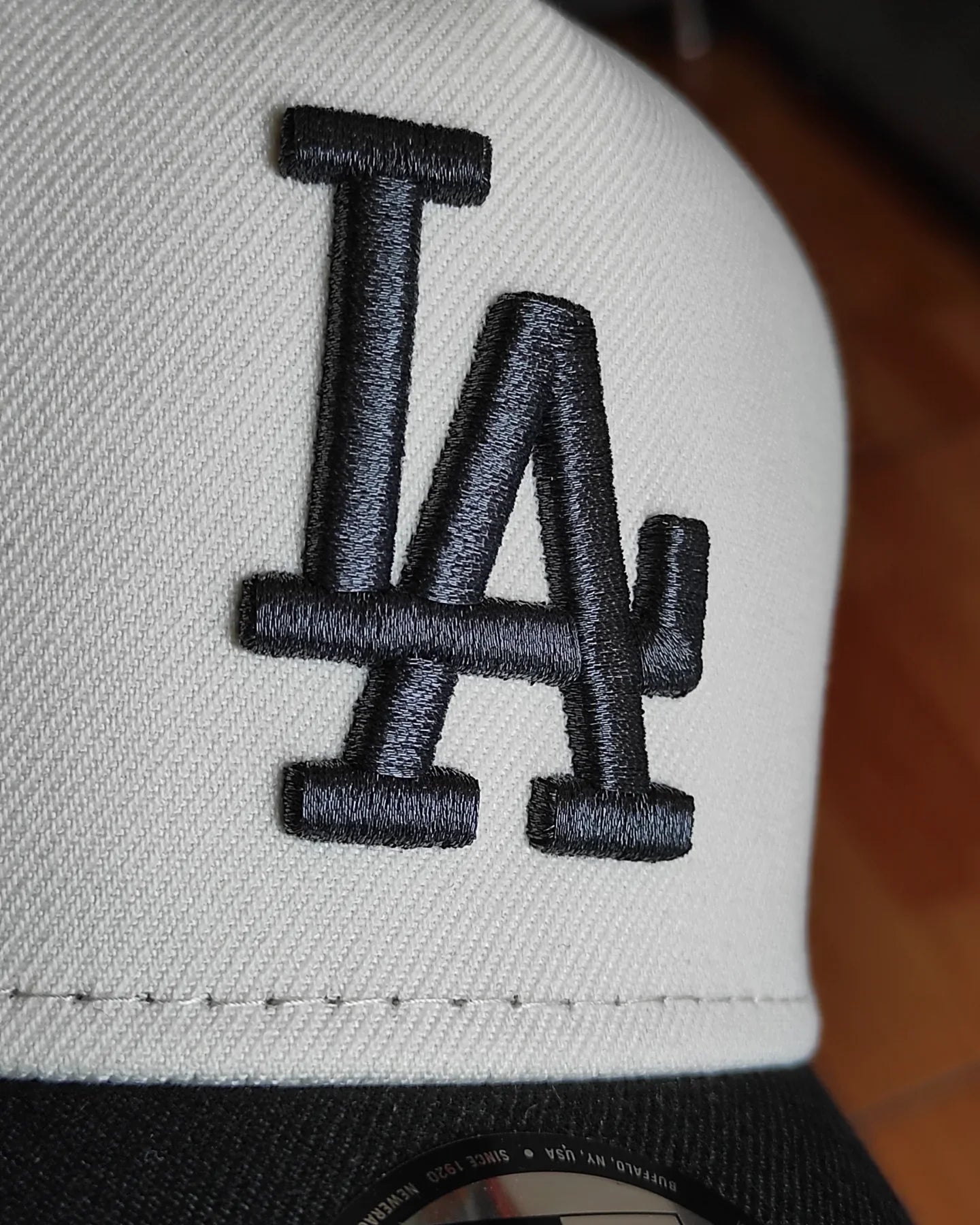 New Era Los Angeles Dodgers 100 aniversario Cromado negro 9 Forty A-FRAME