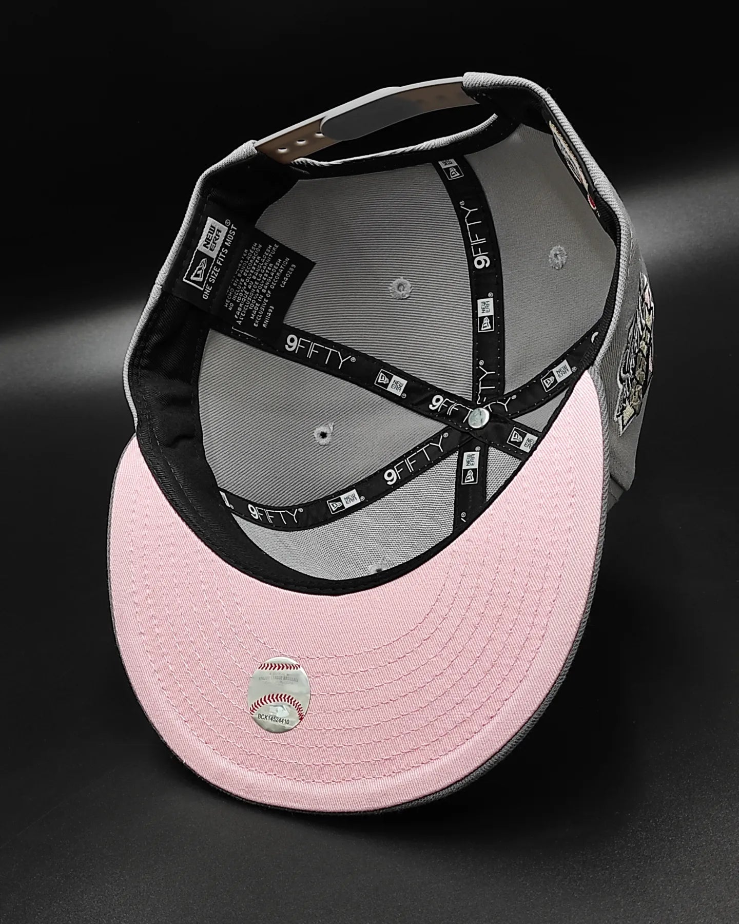 New Era New York Yankees Serie Mundial 1999 gris rosa gorra 9 FIFTY Snapback