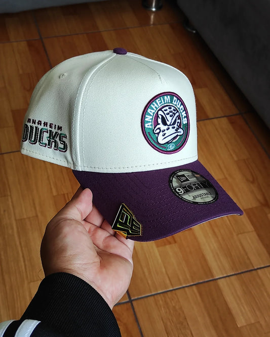 Gorra snapback New Era Anaheim Ducks Chrome Two Tone Edition 9Forty A Frame