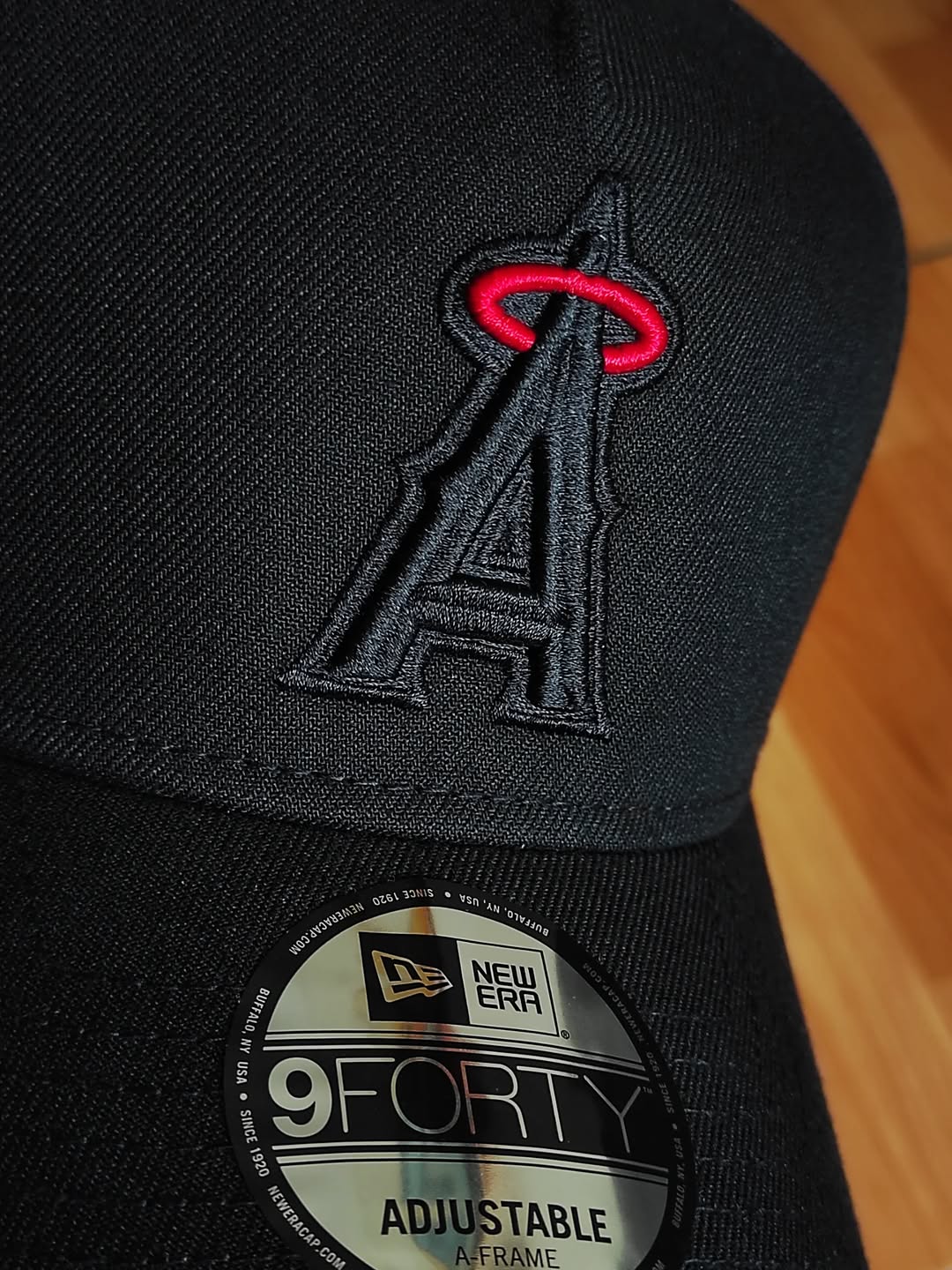 Gorra Snapback 9FORTY A-FRAME negra y roja del 50.º aniversario de los Anaheim Angels de la nueva era