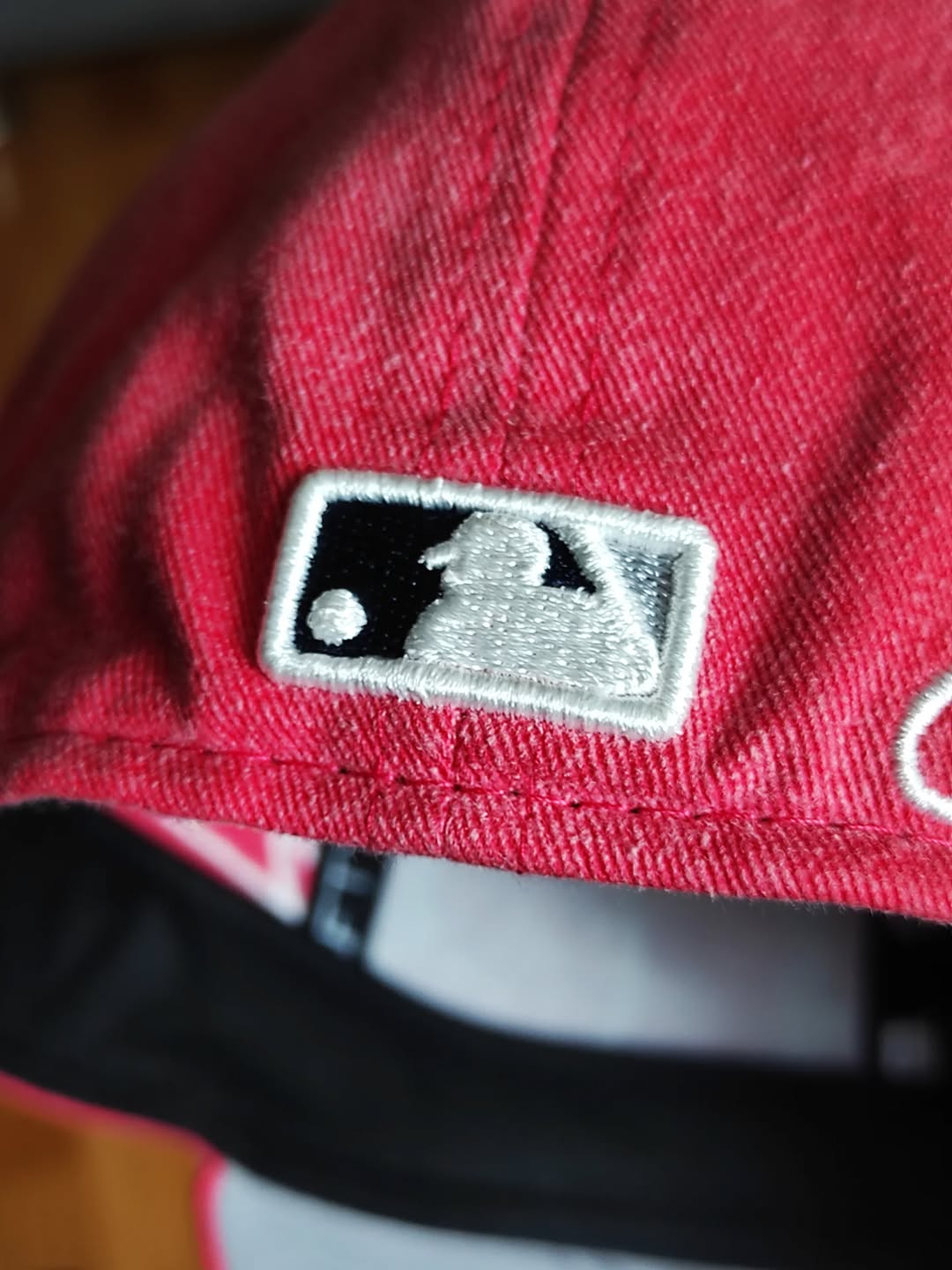 Gorra New Era 59Fifty New York Yankees MLB Script Coral