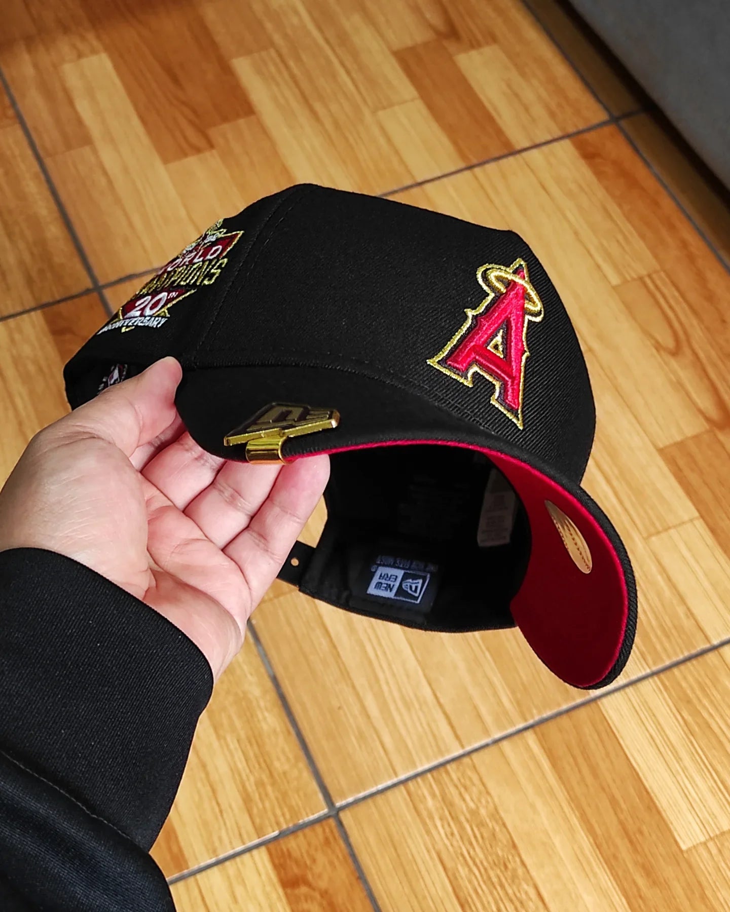 New Era Anaheim Angels campeones mundiales 20 aniversario negro rojo gorra 9forty a-frame snapback