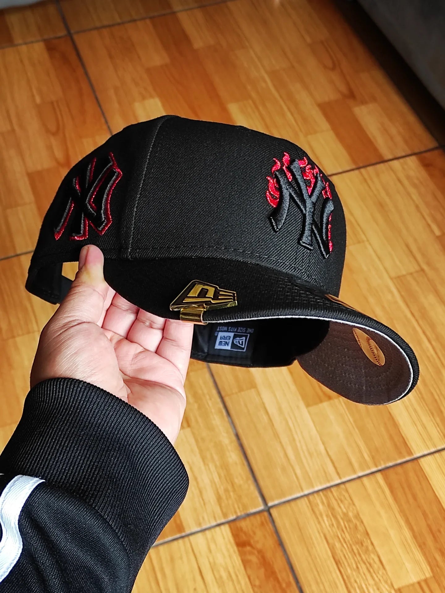 Gorra snapback 9FIFTY New Era New York Yankees llama 🔥 edición negra