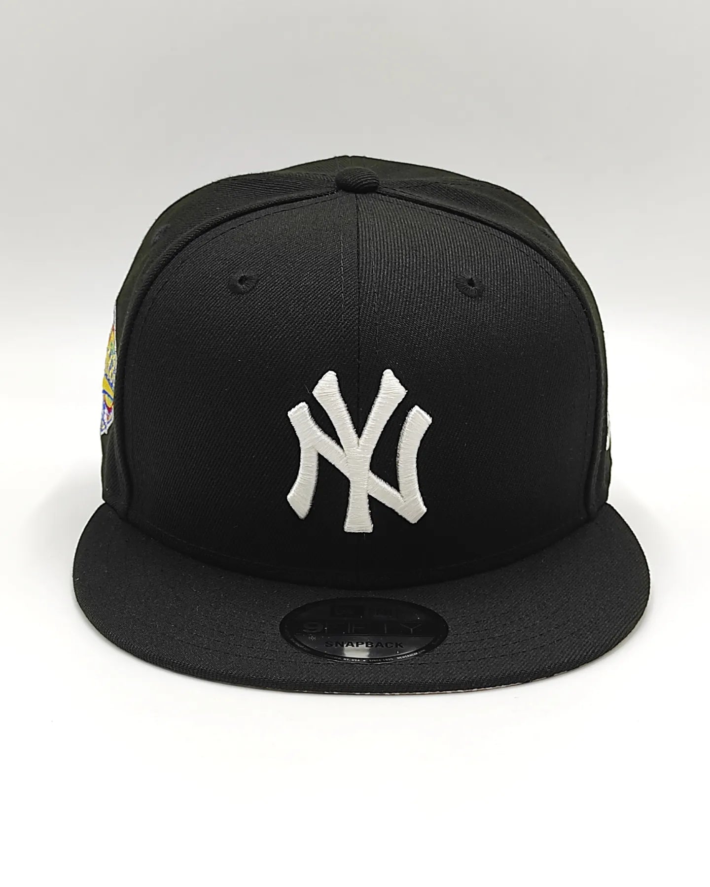 Gorra snapback negra 9fifty New Era New York Yankees Paisley