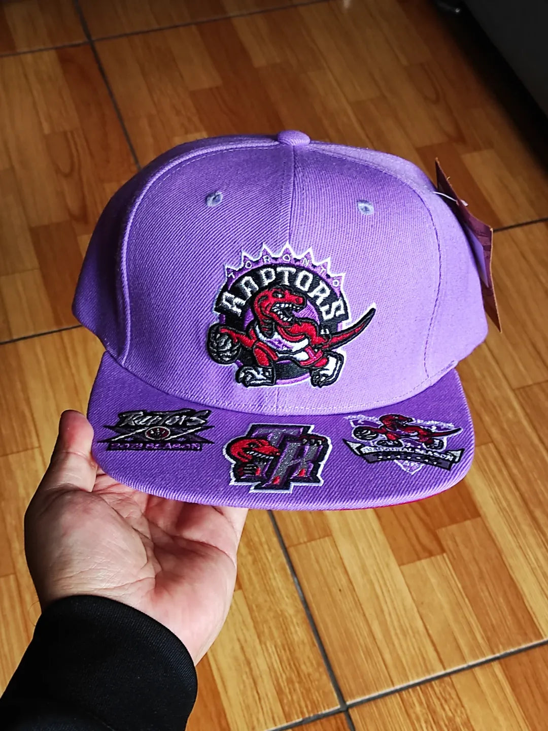 Gorra Snapback Toronto Raptors Mitchell & Ness NBA FRONT LOADED - Morada