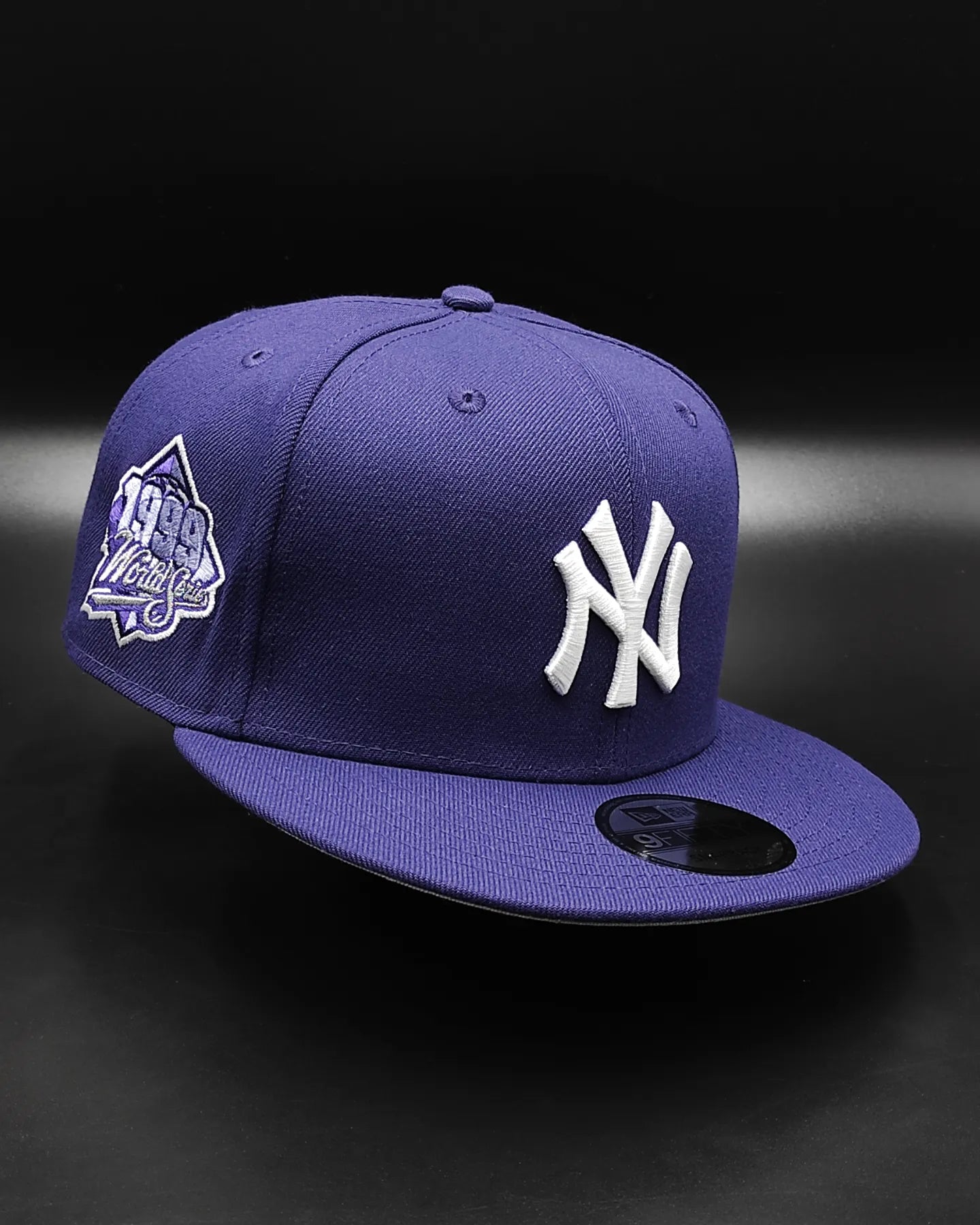Gorra snapback 9FIFTY morada de los New York Yankees de la Serie Mundial de 1999 de New Era