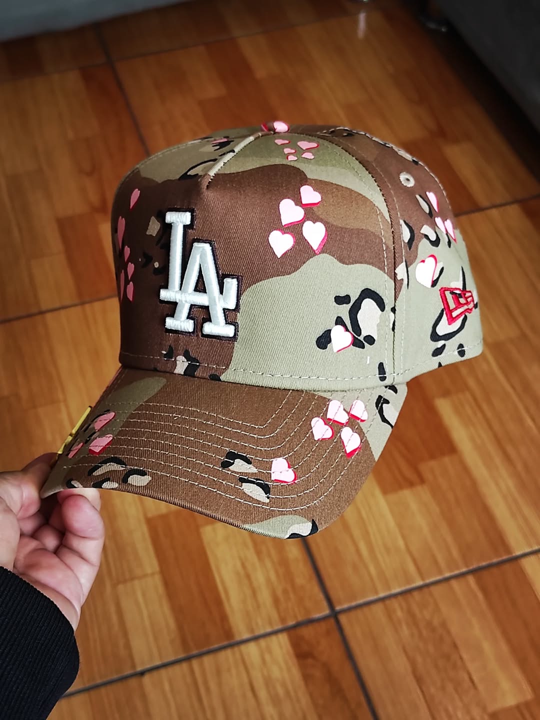 Gorra New Era Los Angeles Dodgers de camuflaje con corazón 9FORTY A-Frame Snapback