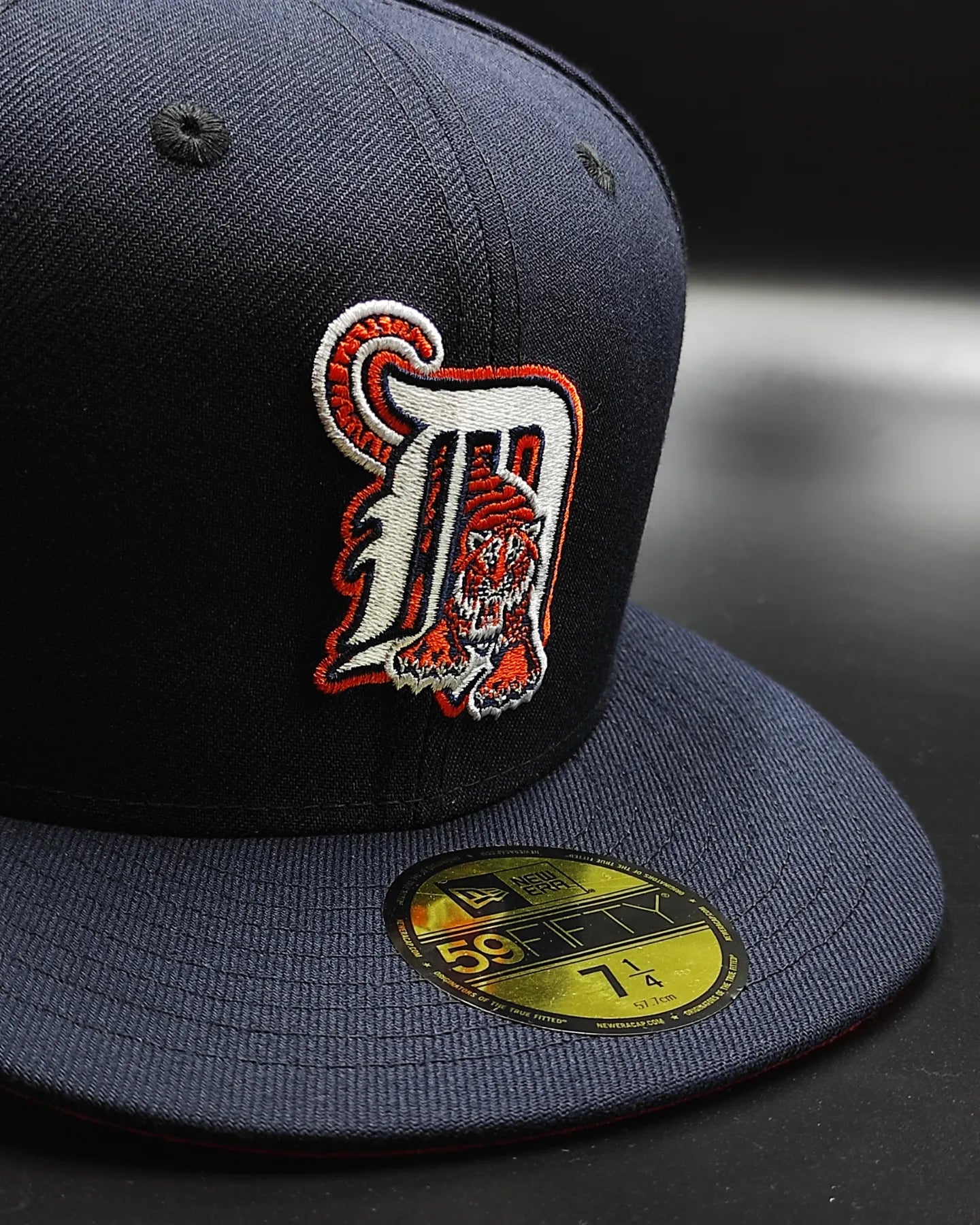 Gorra ajustada 59fifty New Era Detroit Tigers edición naranja marino 2000