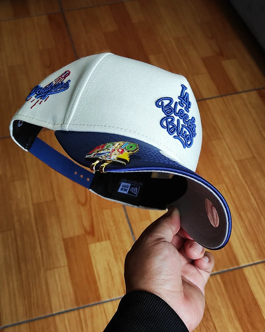 Gorra Snapback New Era Los Angeles Dodgers Chrome Satin Brim Two Tone 9Forty A Frame
