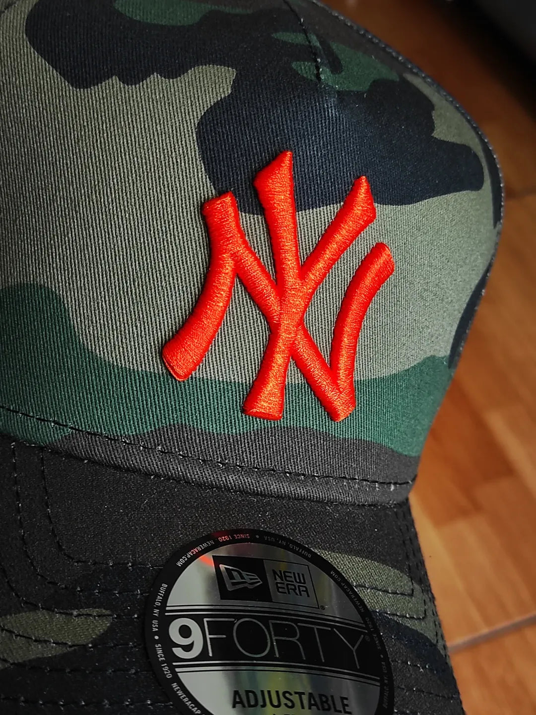 Gorra New Era New York Yankees World Series 1999 Edición Camuflaje 9Forty A-Frame Snapback