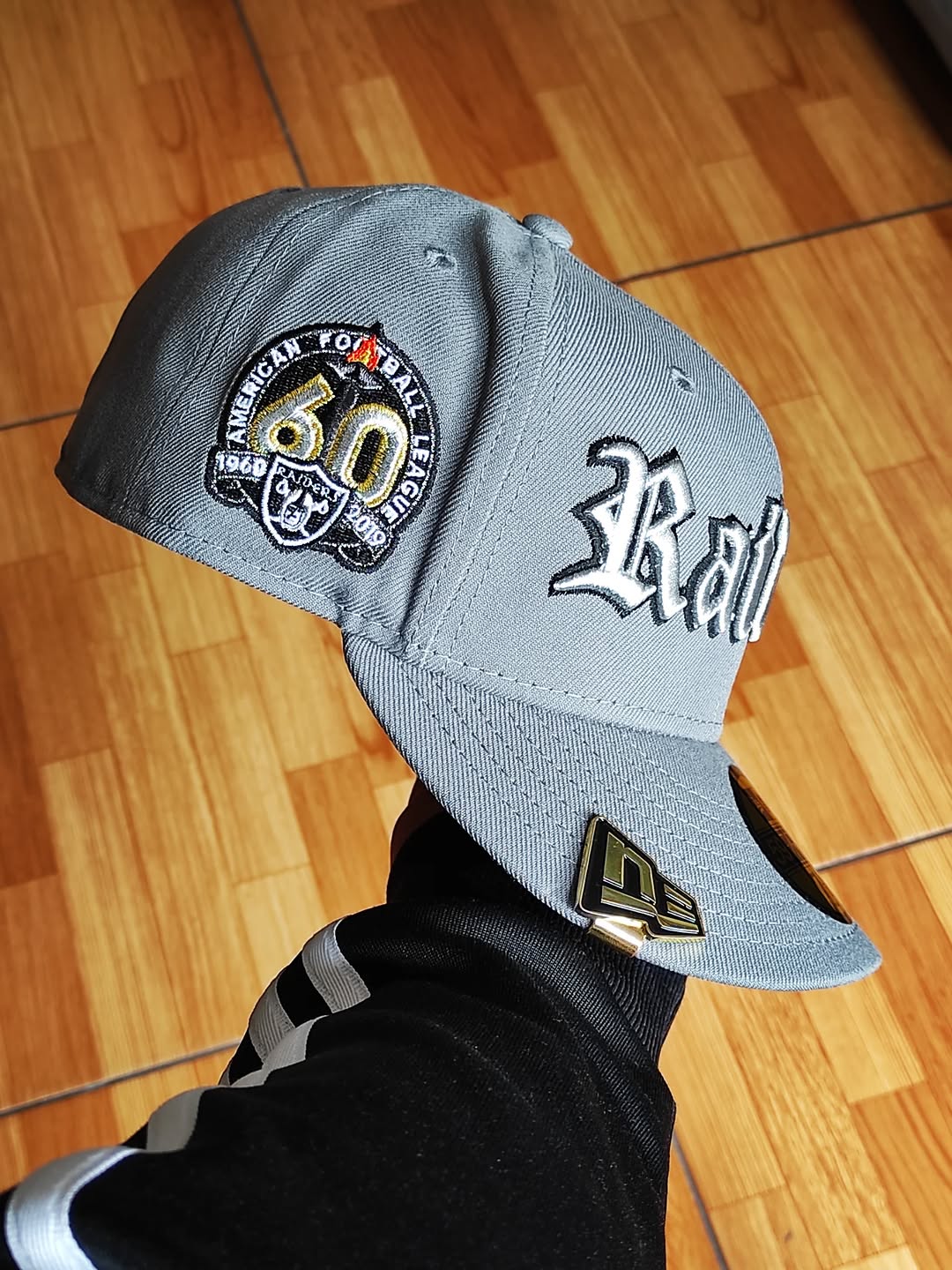 Gorra New Era Las Vegas Raiders 60 aniversario gris 59fifty