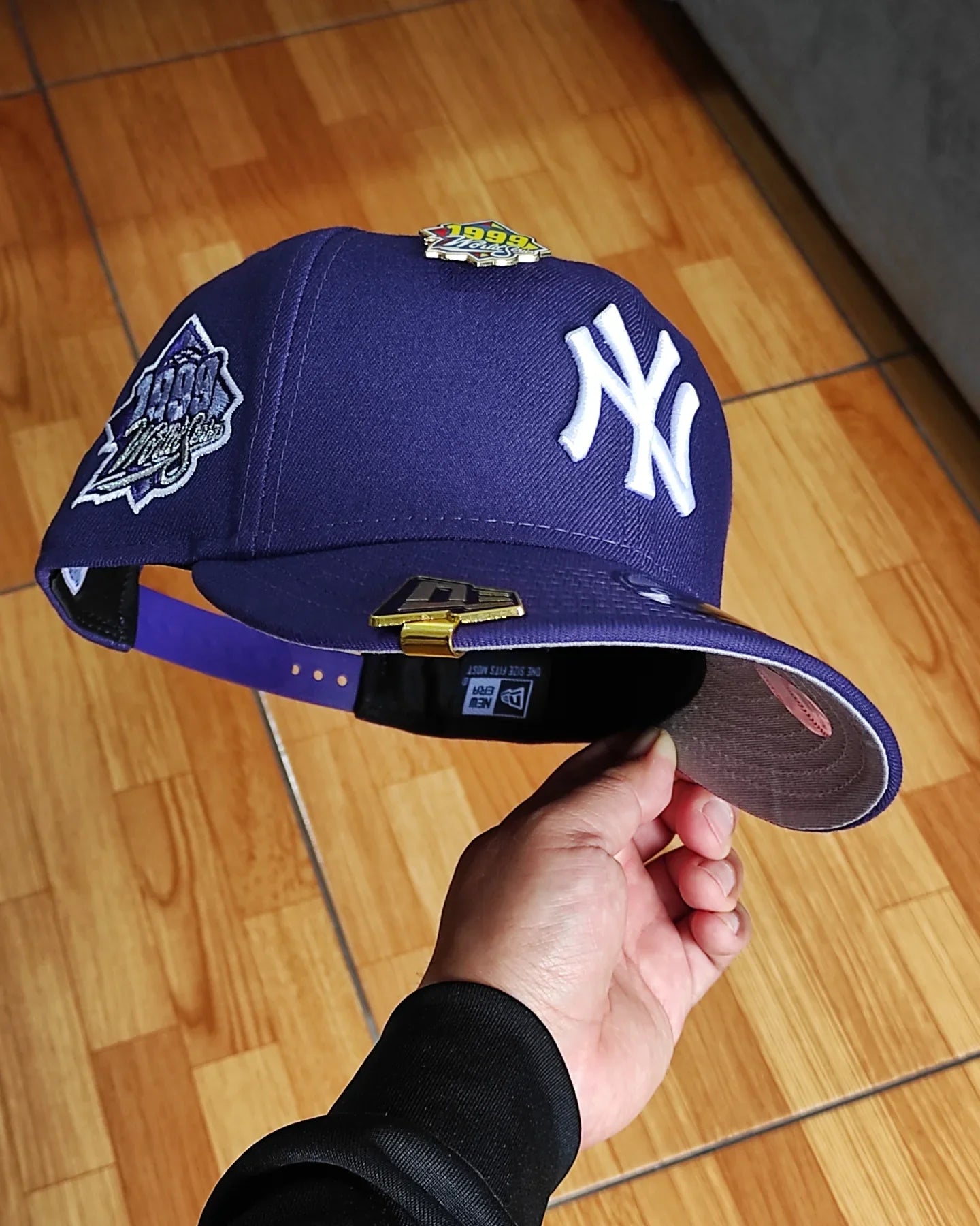 Gorra snapback 9FIFTY morada de los New York Yankees de la Serie Mundial de 1999 de New Era