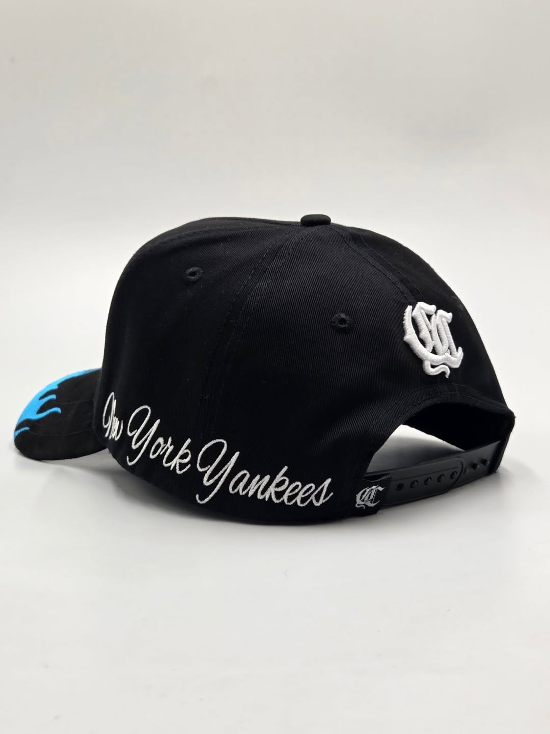 Gorra Qori Caps colección Cloud☁️ & Yankees🔥 a-frame Snapback