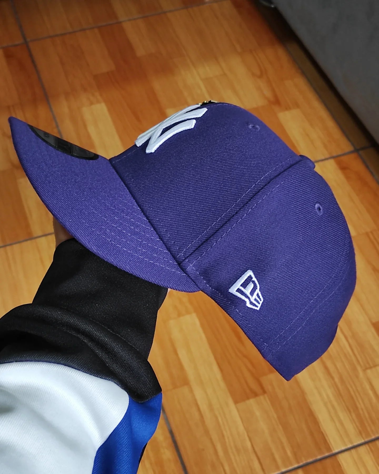Gorra snapback 9FIFTY morada de los New York Yankees de la Serie Mundial de 1999 de New Era