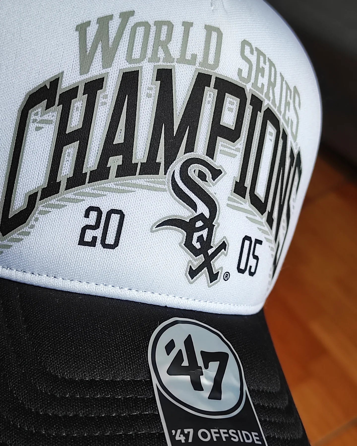 47Brand Chicago White Sox gorra trucker de espuma, negra y blanca, World Series, con cierre a presión