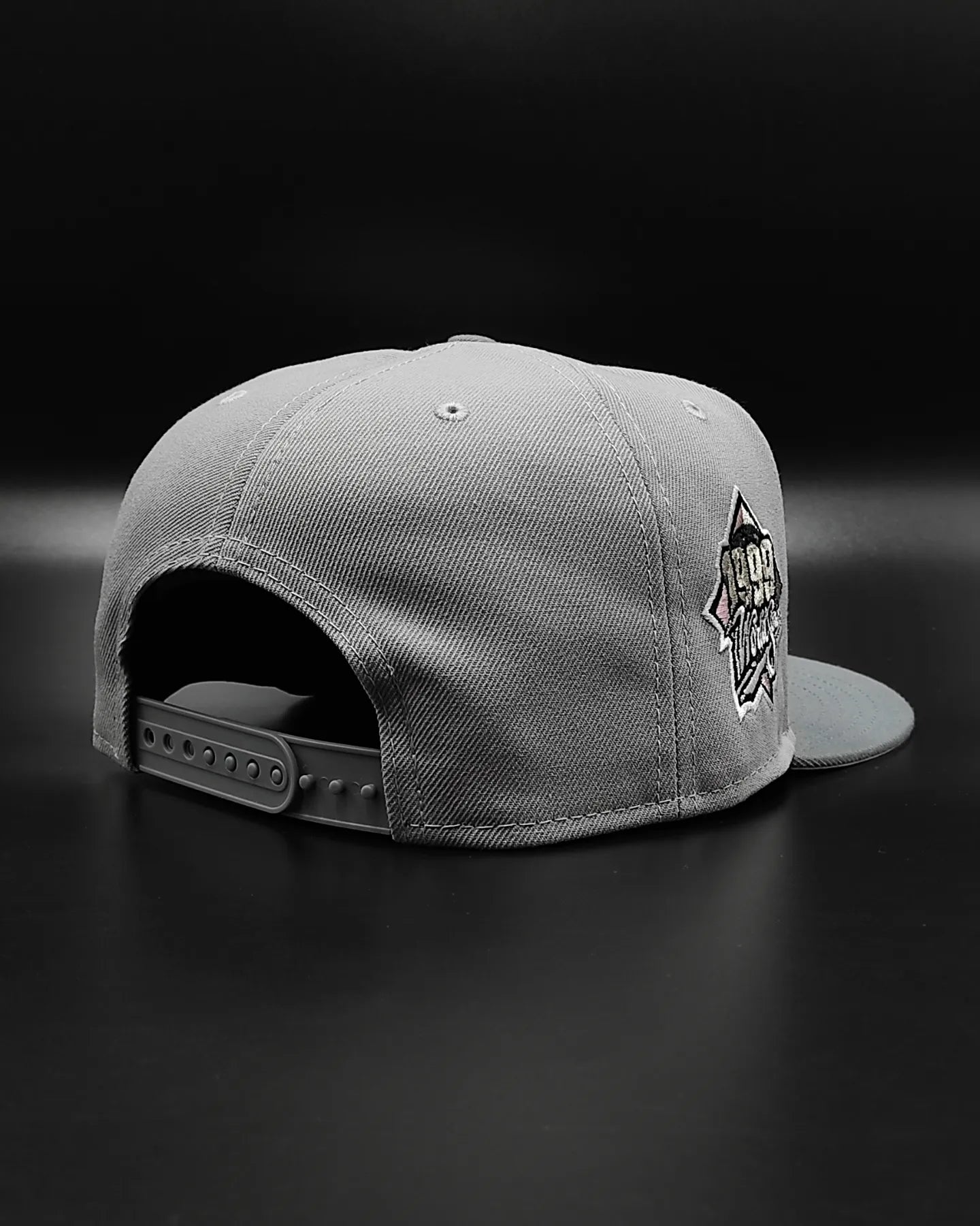New Era New York Yankees Serie Mundial 1999 gris rosa gorra 9 FIFTY Snapback