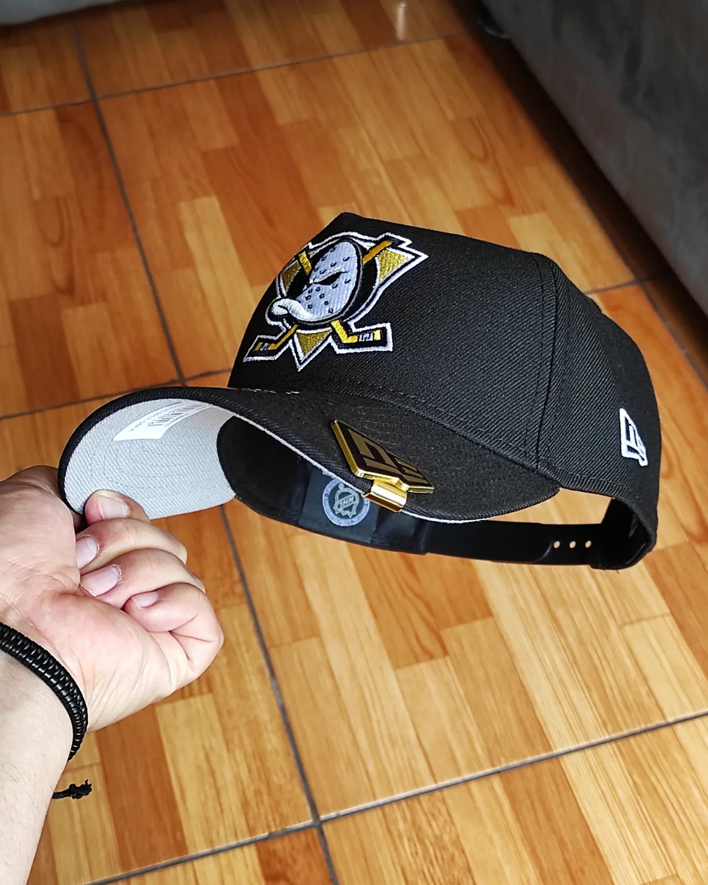 Gorra Anaheim Ducks 30th Anniversary Black Classic 9Forty A Frame Snapback de New Era