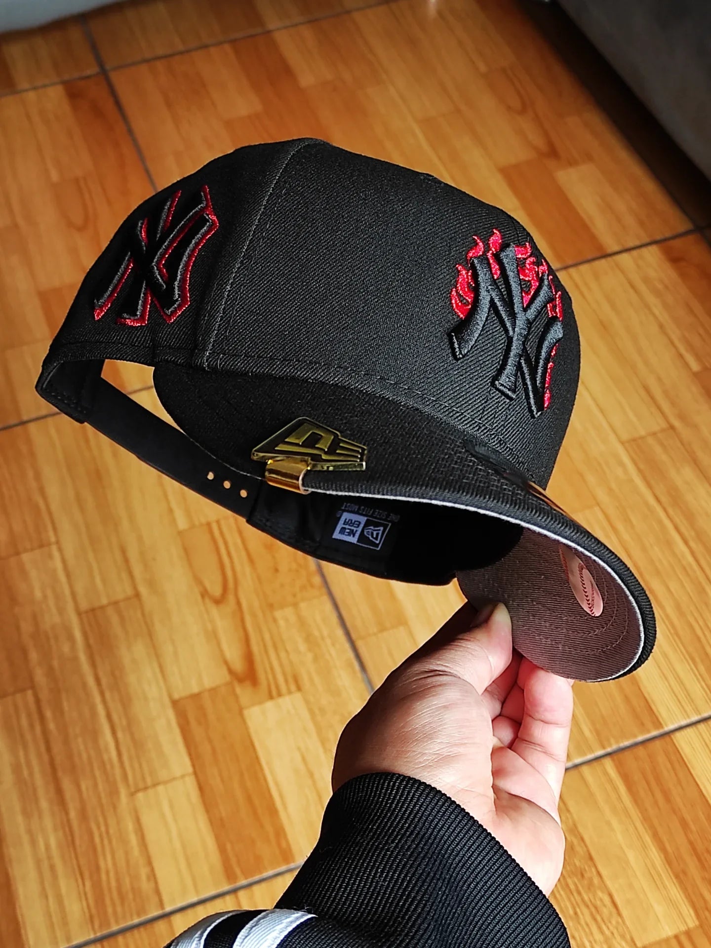 Gorra snapback 9FIFTY New Era New York Yankees llama 🔥 edición negra