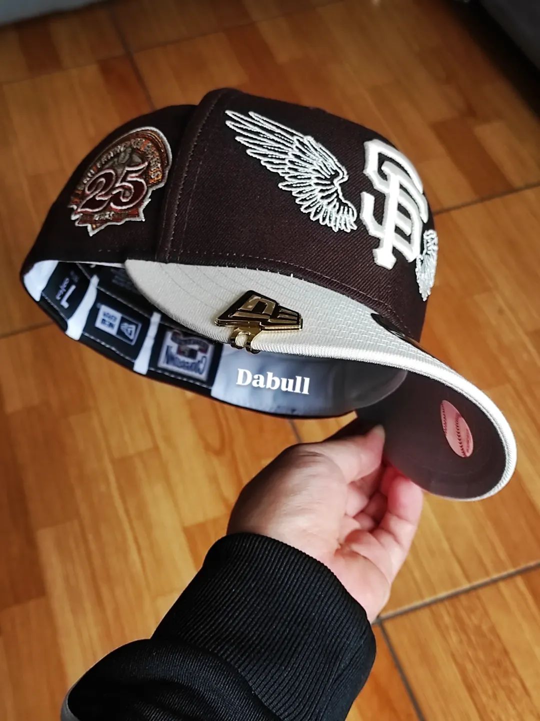 Gorra San Francisco Giants MLB Team Wings 59FIFTY Ajustada Marrón Oscuro