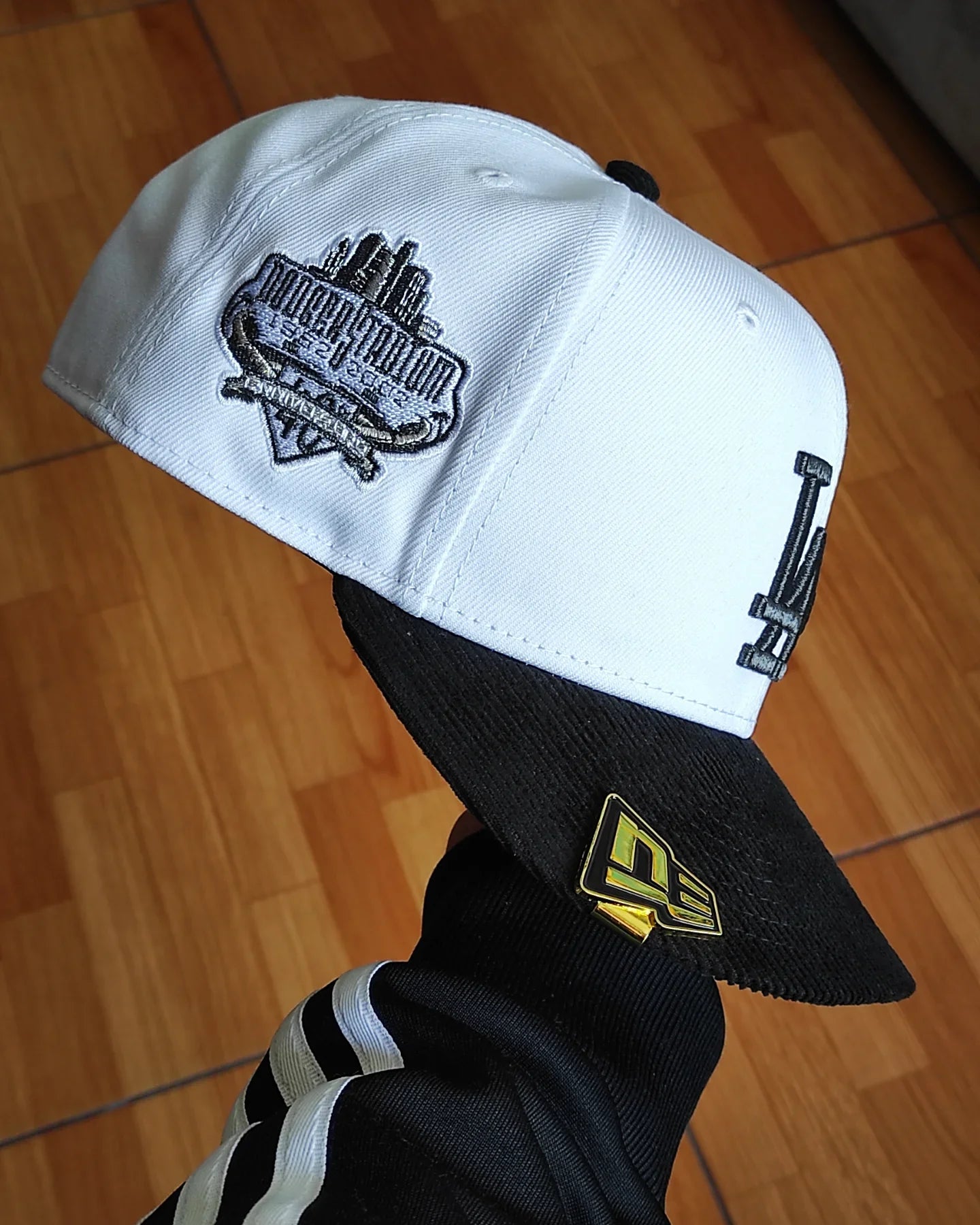 New Era Los Angeles Dodgers visera de pana 🌴 dos tonos blanco y negro 9 FIFTY Snapback