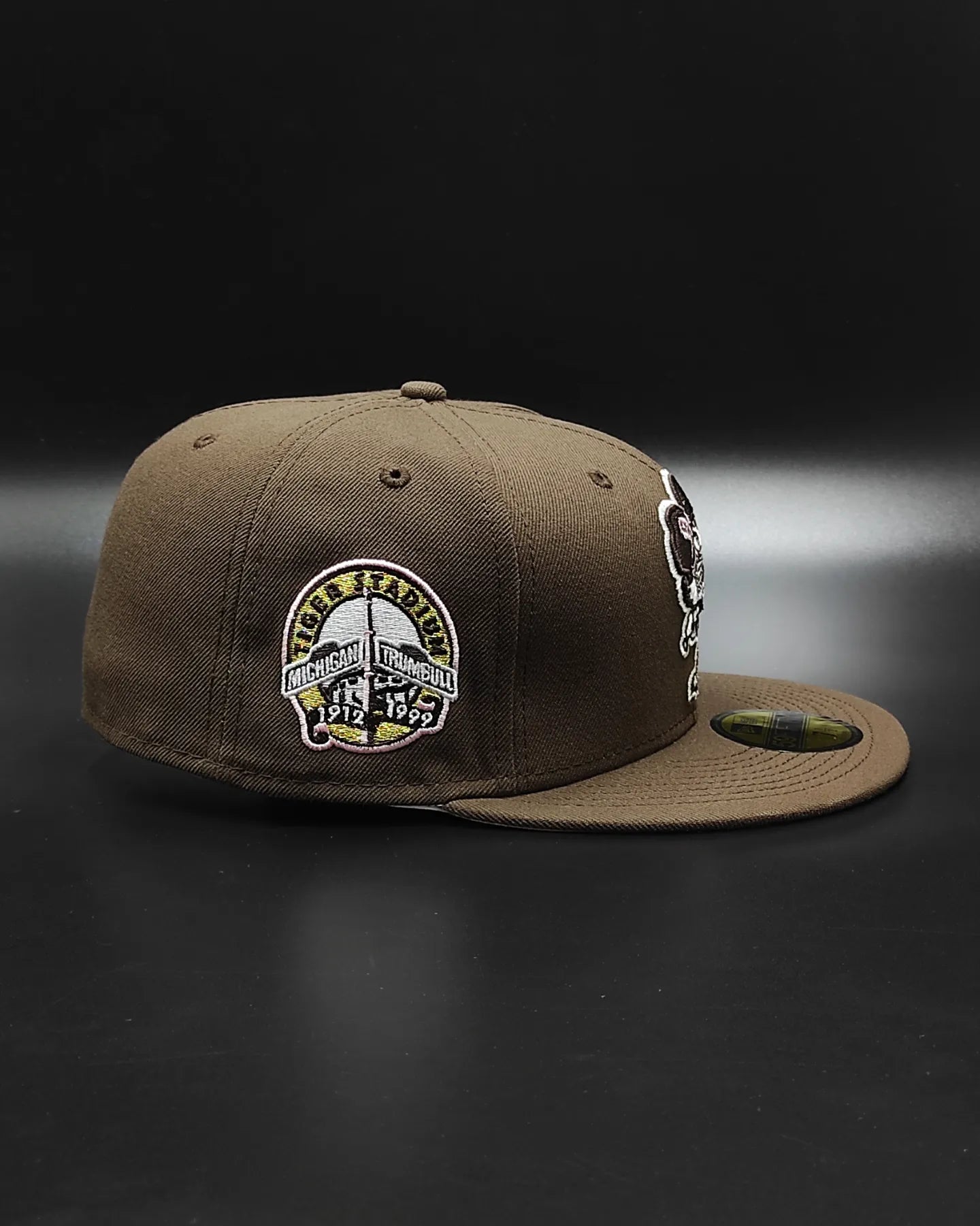 New Era Detroit Tigers PARCHE ESTADIO edición café rosa 59fifty