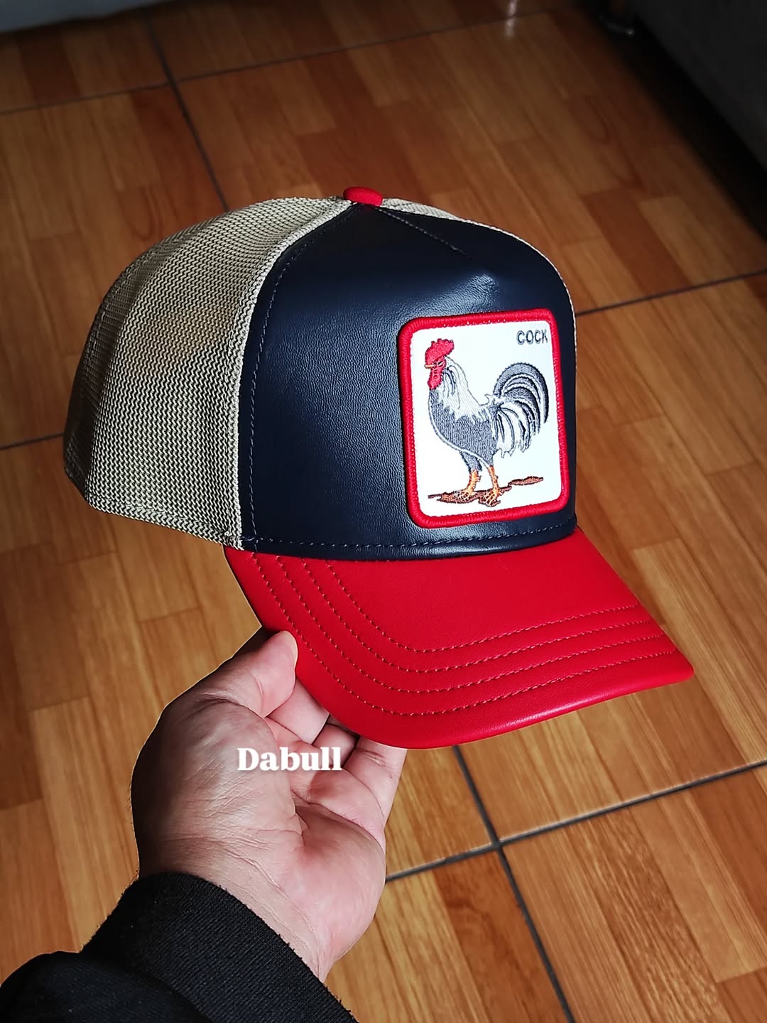 Gorra trucker The Farm de Goorin Bros, Shleather Cock, gallo, azul marino y rojo