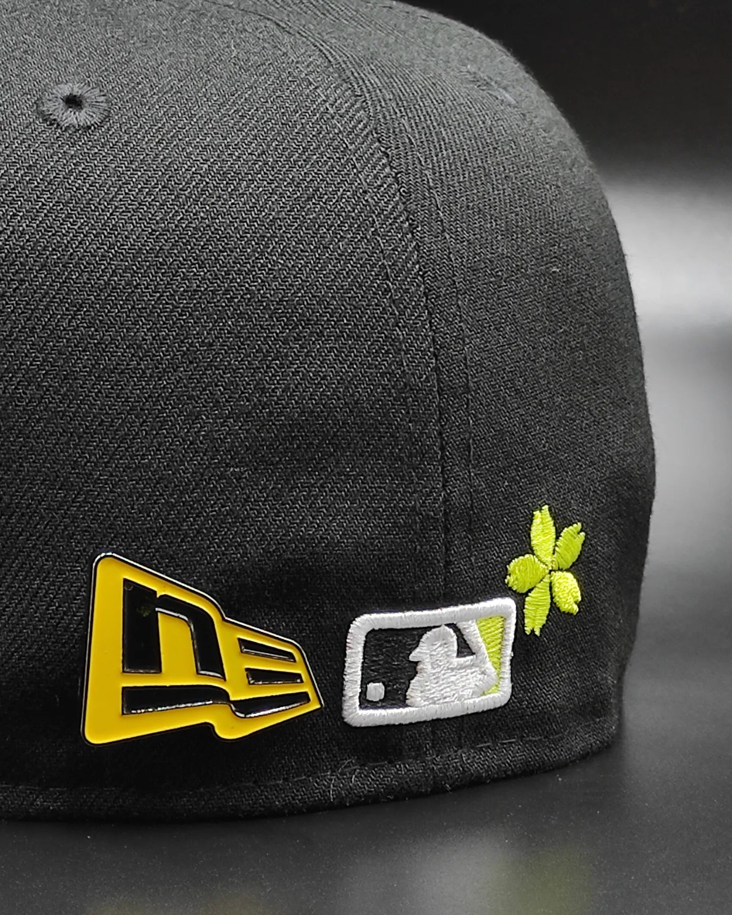 Pin metálico Bandera New Era