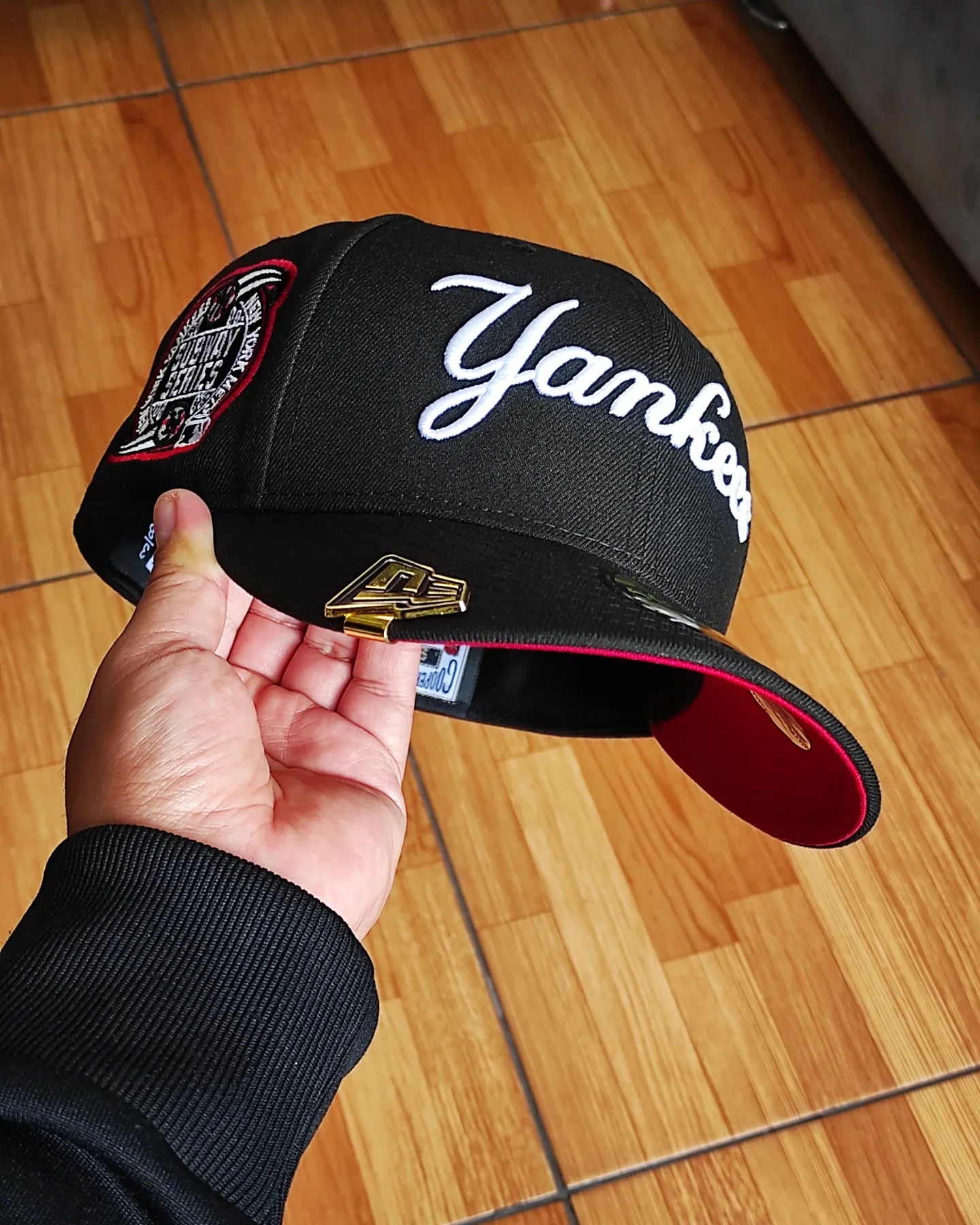 Gorra Ajustada 59Fifty New Era New York Yankees Subway Series 2009 Edición Negra y Roja