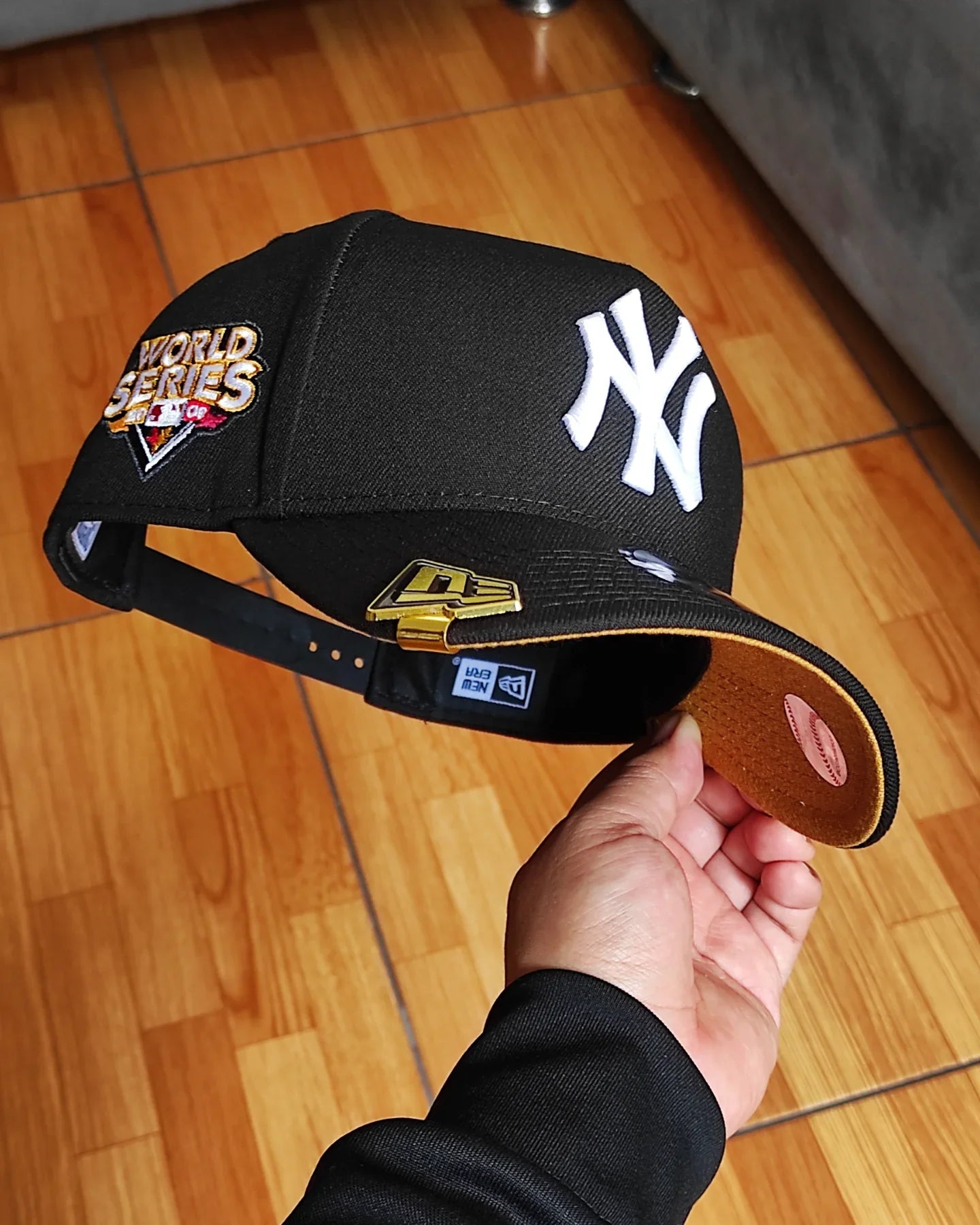 Gorra ajustable A-Frame 9Forty negra de los New York Yankees de la Serie Mundial de 2009