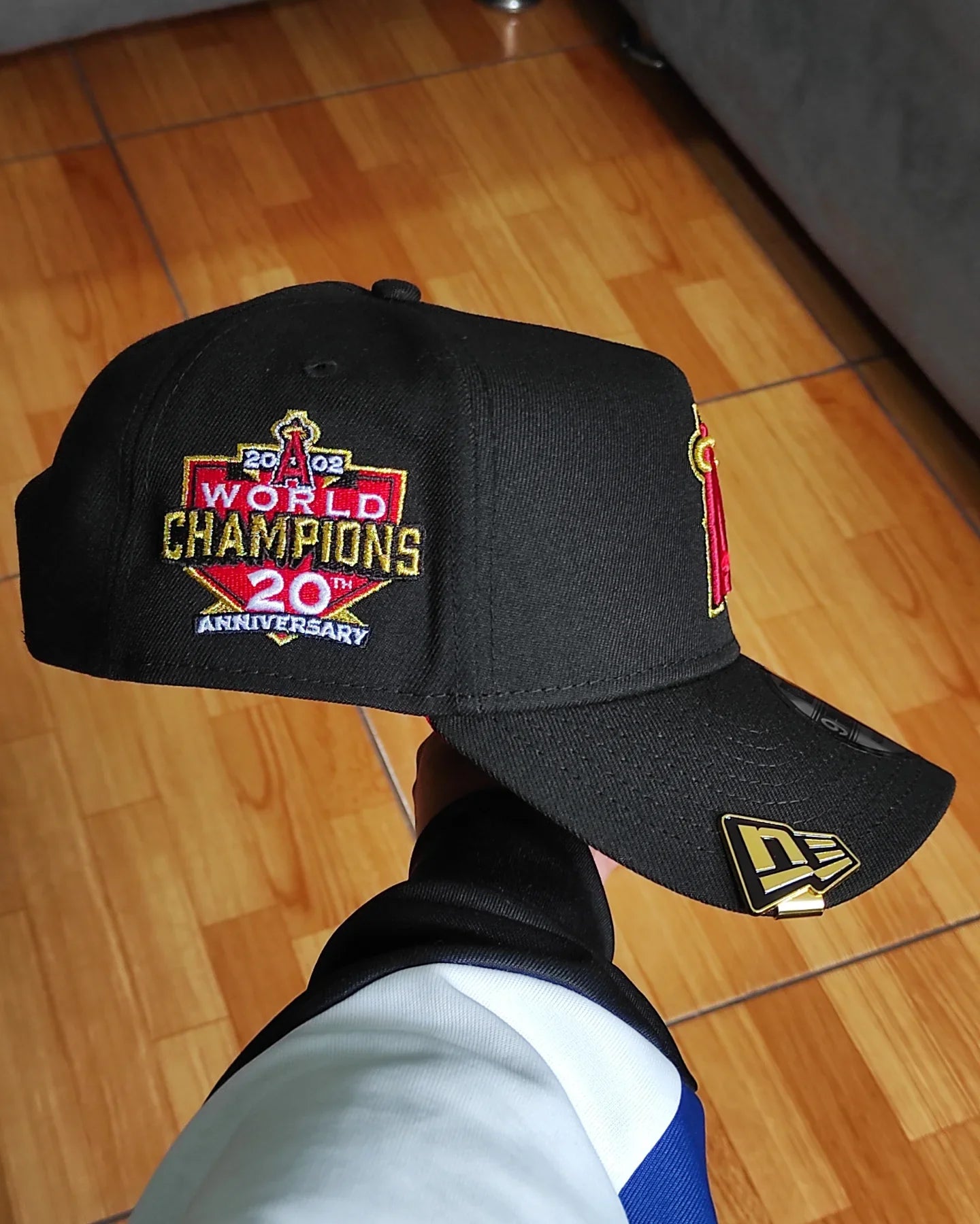 New Era Anaheim Angels campeones mundiales 20 aniversario negro rojo gorra 9forty a-frame snapback