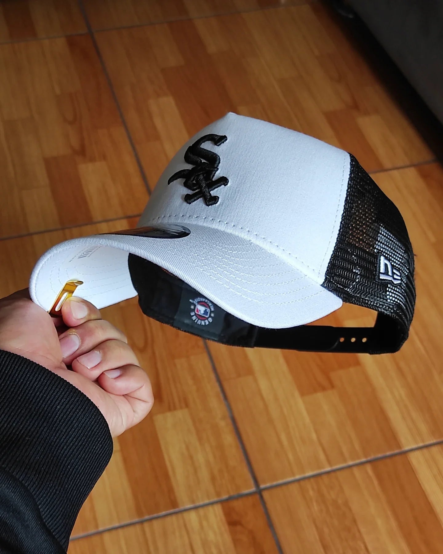 Gorra trucker a-frame blanca/negra New Era Chicago White Sox