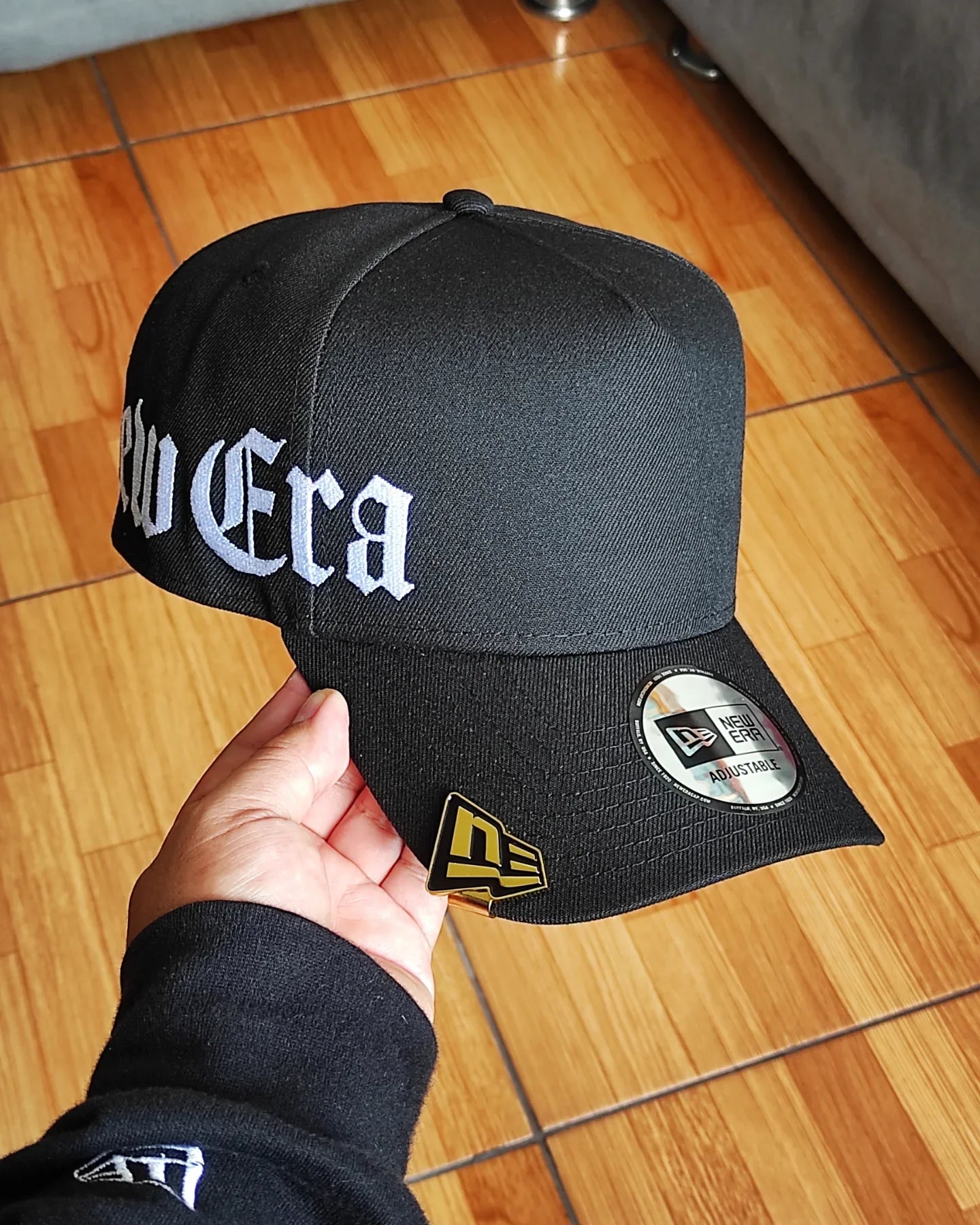 Gorra New Era Japan🇯🇵 Essential Ajustable A-frame negra.