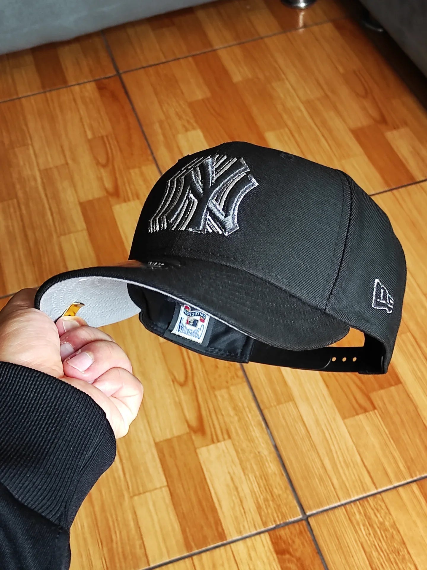 Gorra New Era 9Fifty snapback edición negra de los New York Yankees de la Serie Mundial de 1949