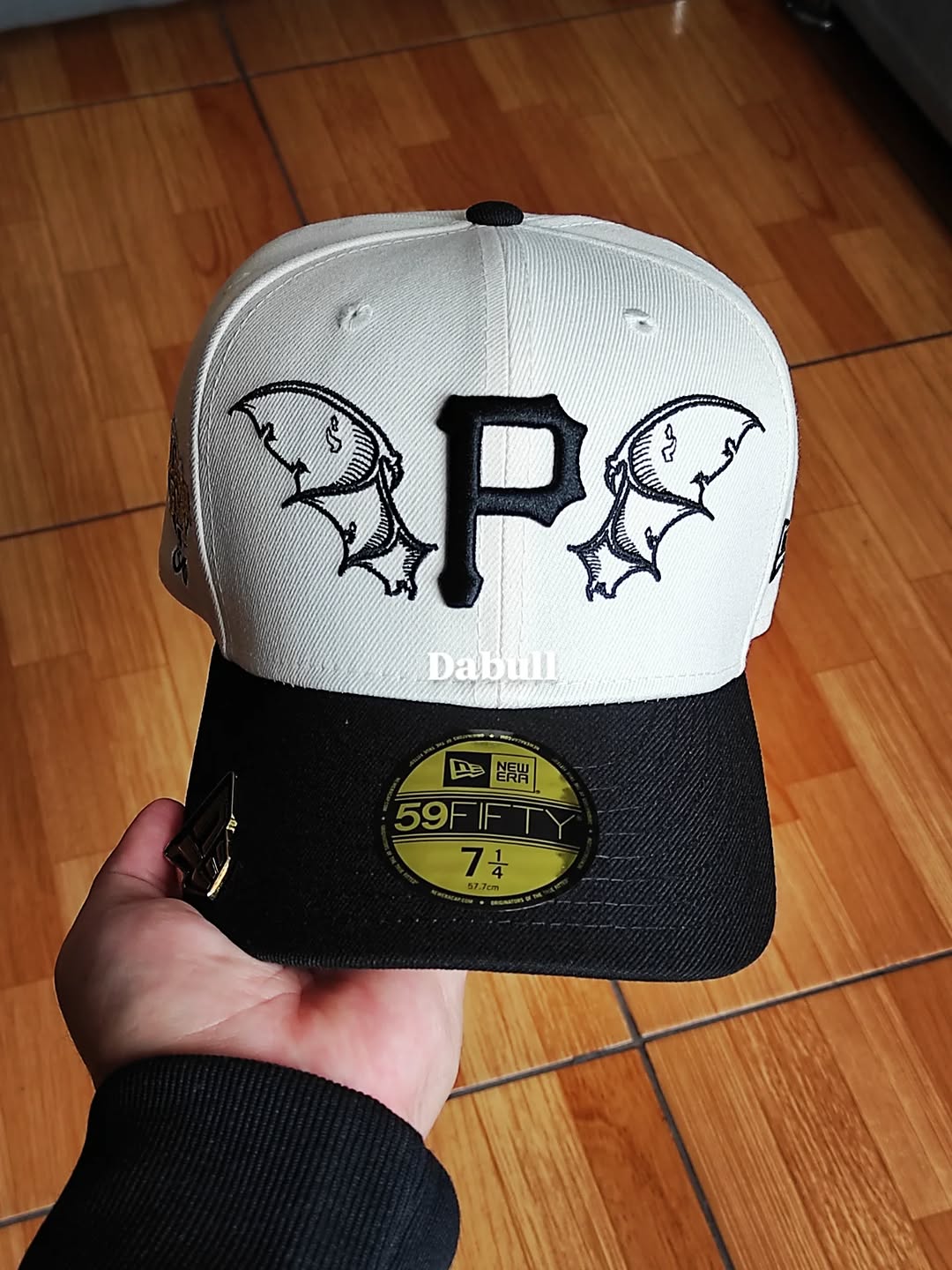Gorra Pittsburgh Pirates MLB Team Wings 59FIFTY Ajustada Beige Claro