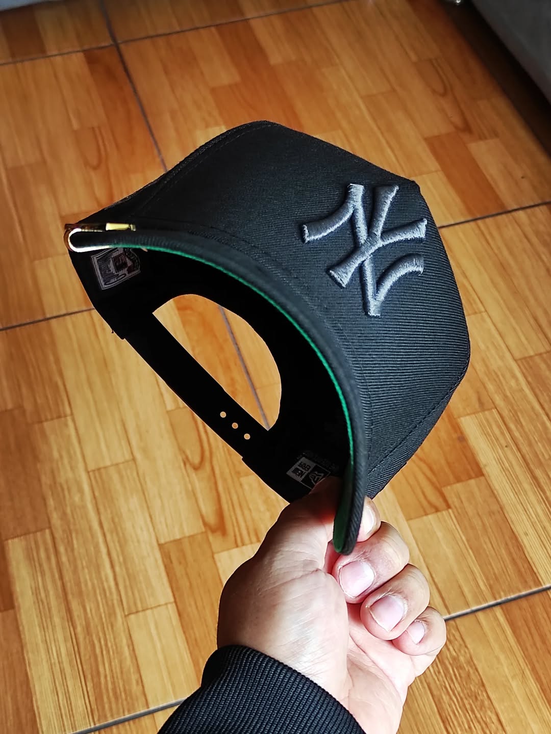 Gorra New Era New York Yankees World Series 1999 Liquid Titanium Edition 9Forty A Frame Snapback