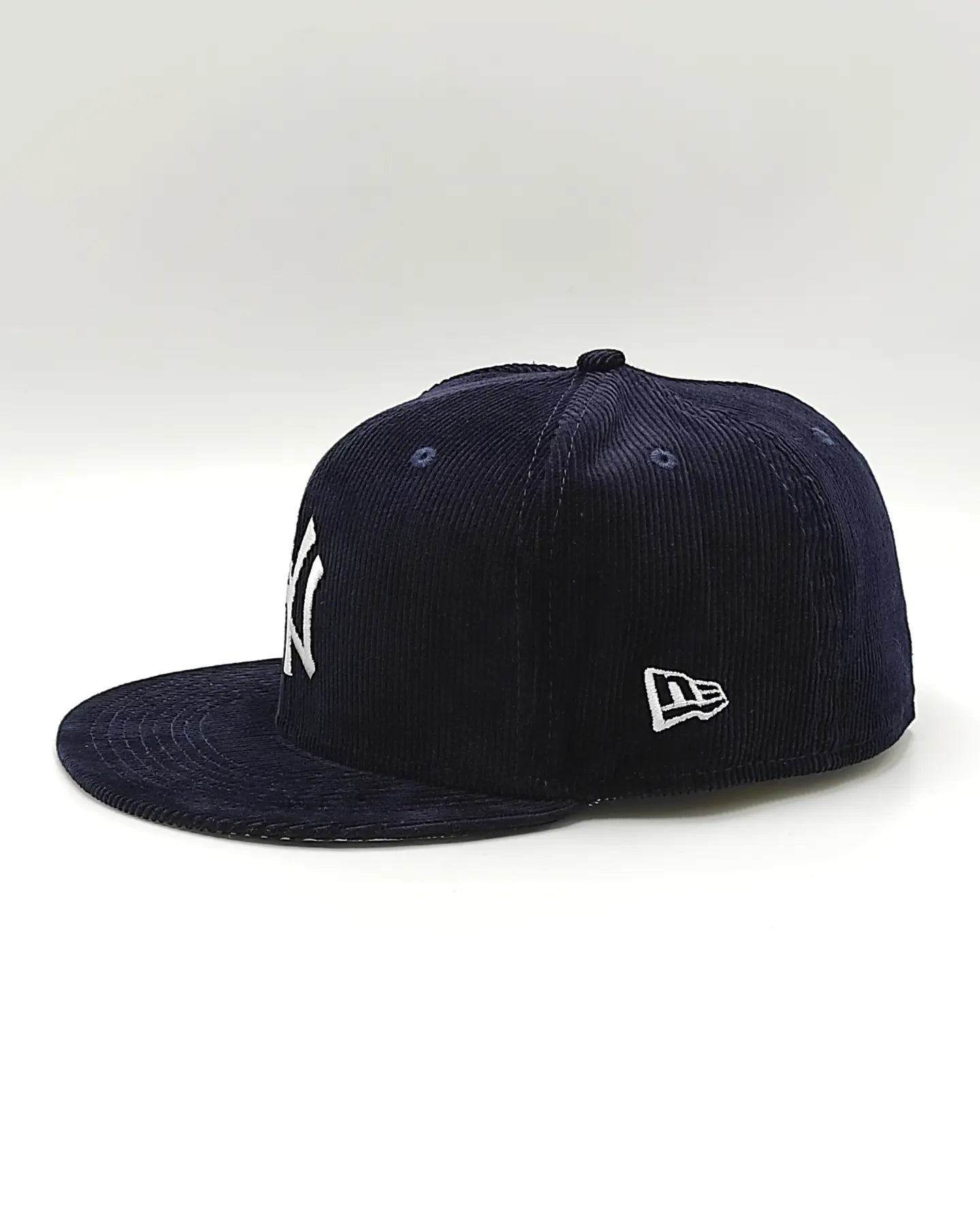 Gorra Ajustada Chicago Bulls OLD SCHOOL CORDUROY SIDE-PATCH Negra de New Era