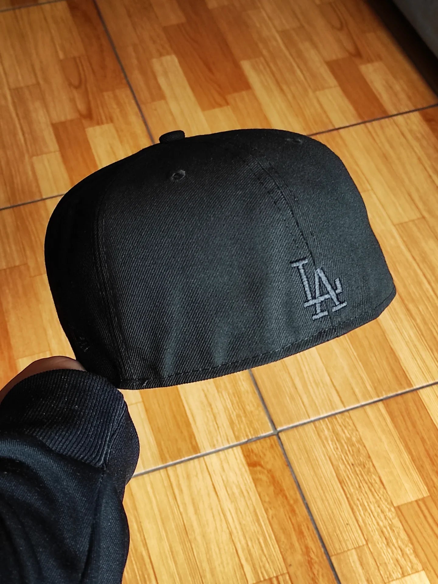 Gorra ajustada 59Fifty New Era Los Angeles Dodgers 40 Aniversario del Estadio Edición Blackout Fuego Rojo