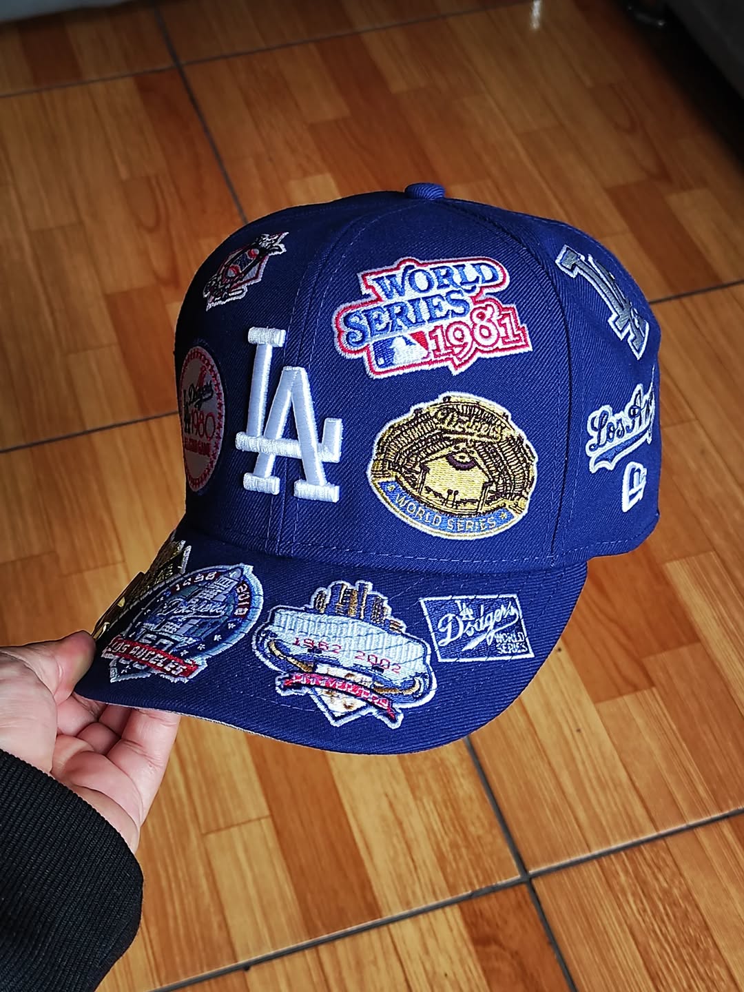 Gorra ajustada 59FIFTY de New Era de Los Angeles Dodgers con diseño estampado en toda la superficie