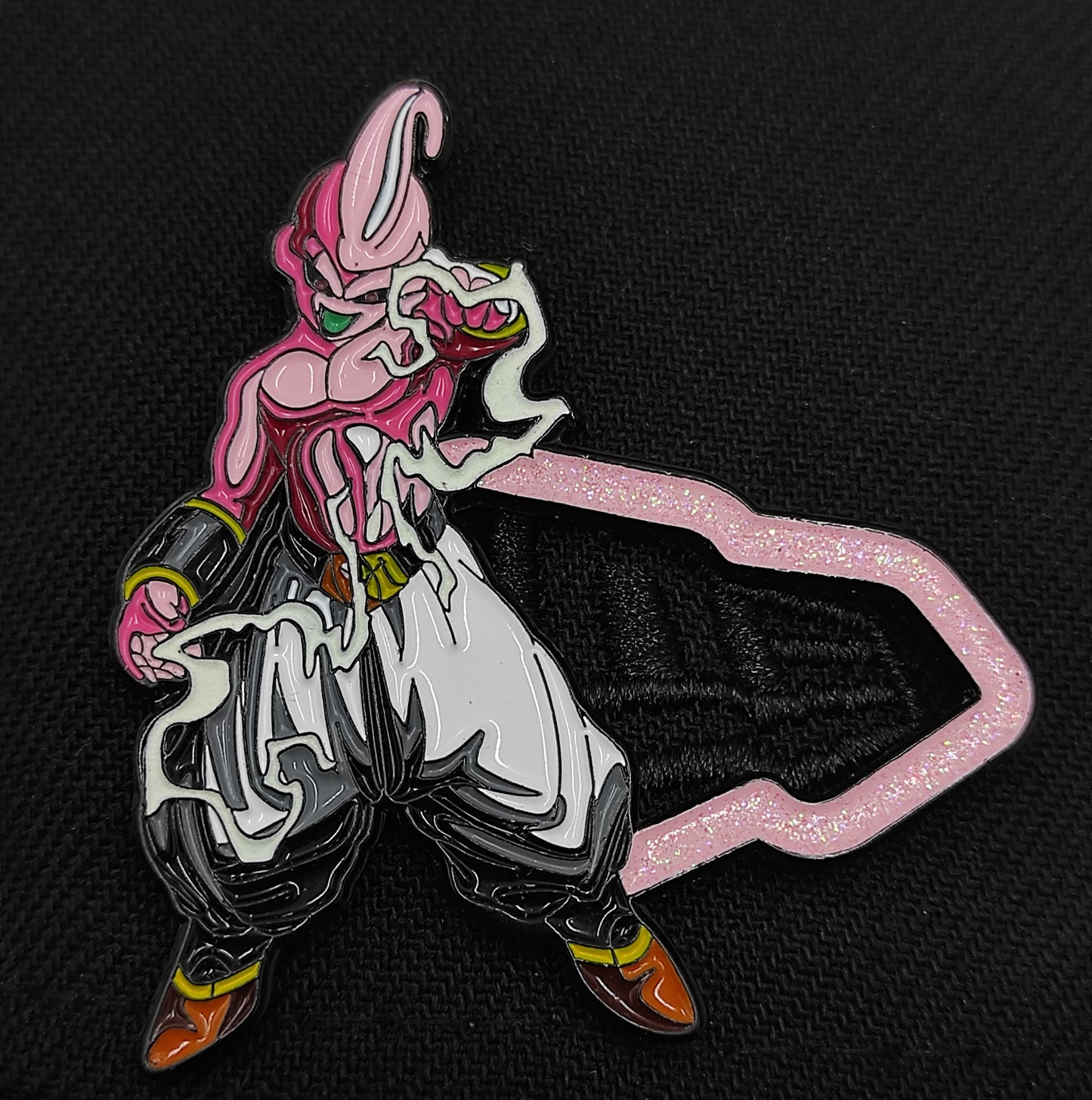 Pin de bandera de Majin Boo New Era