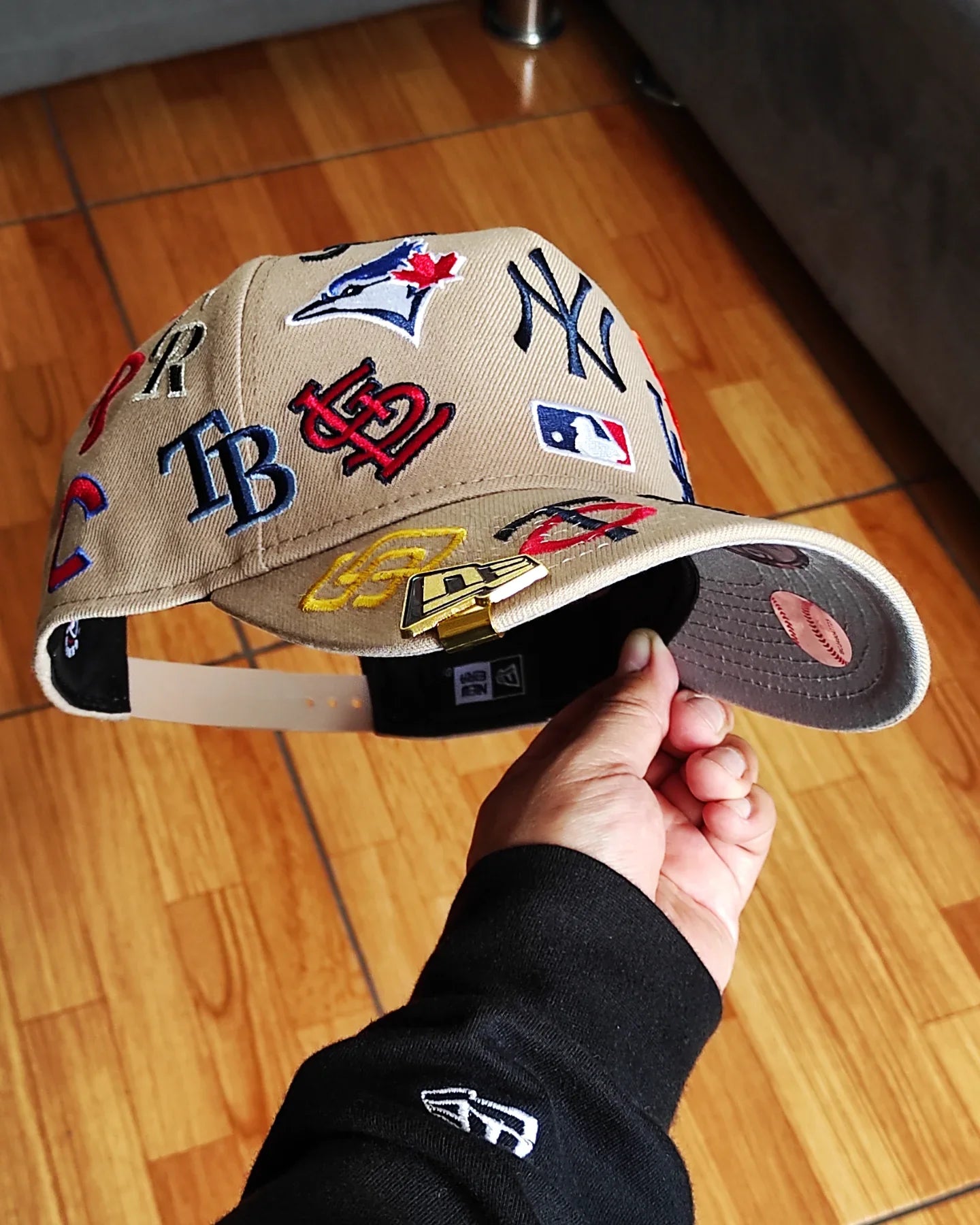 Gorra New Era MLB 'All Over' 9FORTY A-Frame con broche ajustable