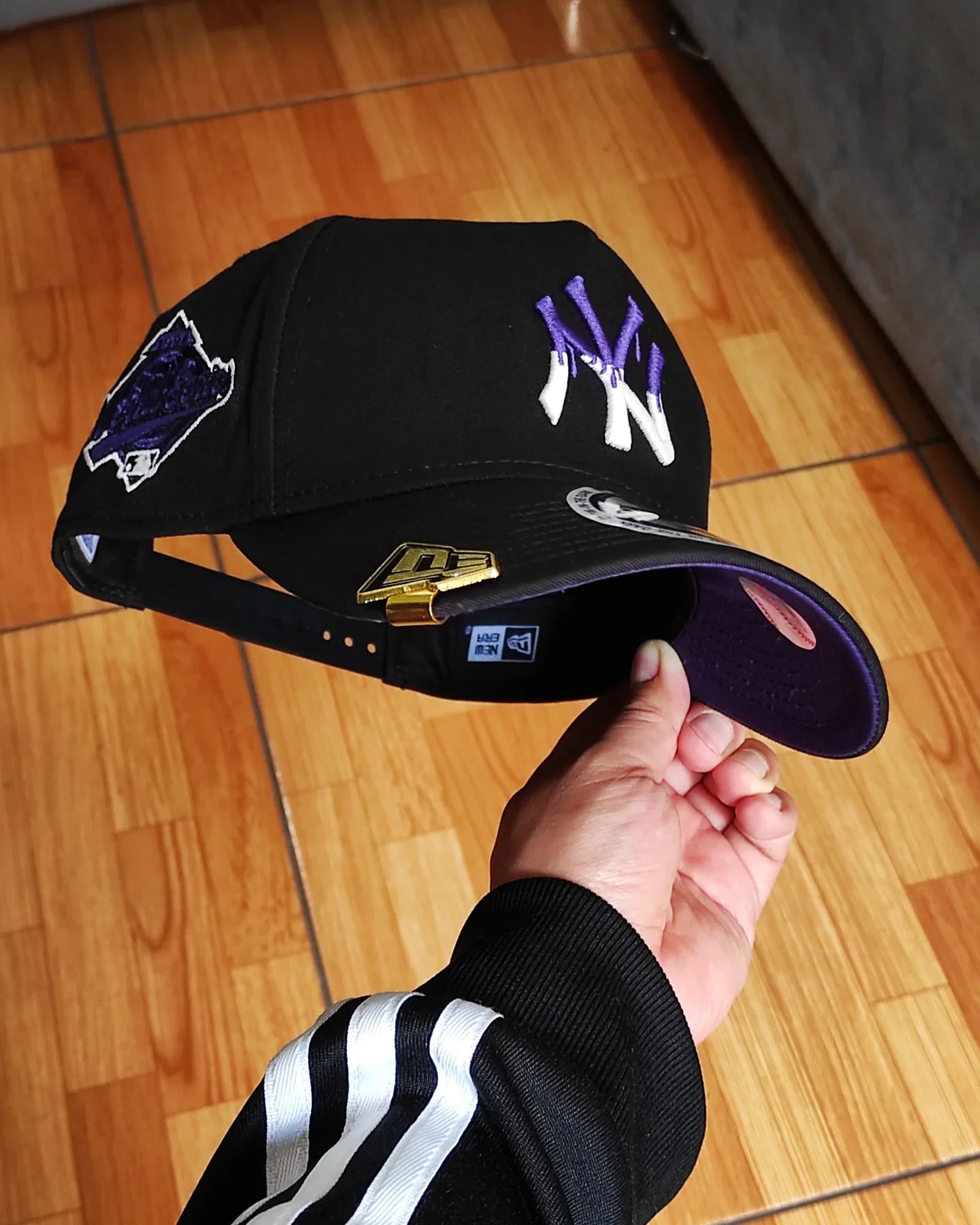 Gorra Snapback 9FORTY A-Frame 'Drip' Glow de los New York Yankees de New Era
