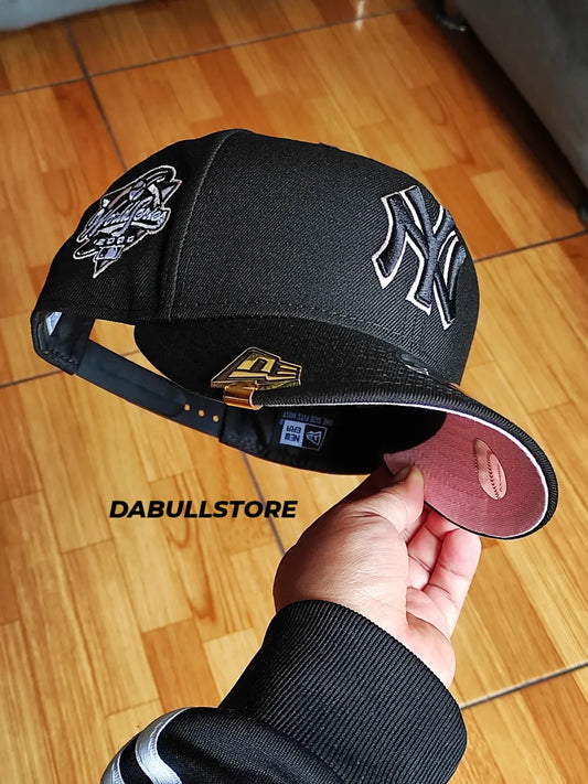 Gorra New Era New York World Series negra rosa 9FIFTY snapback