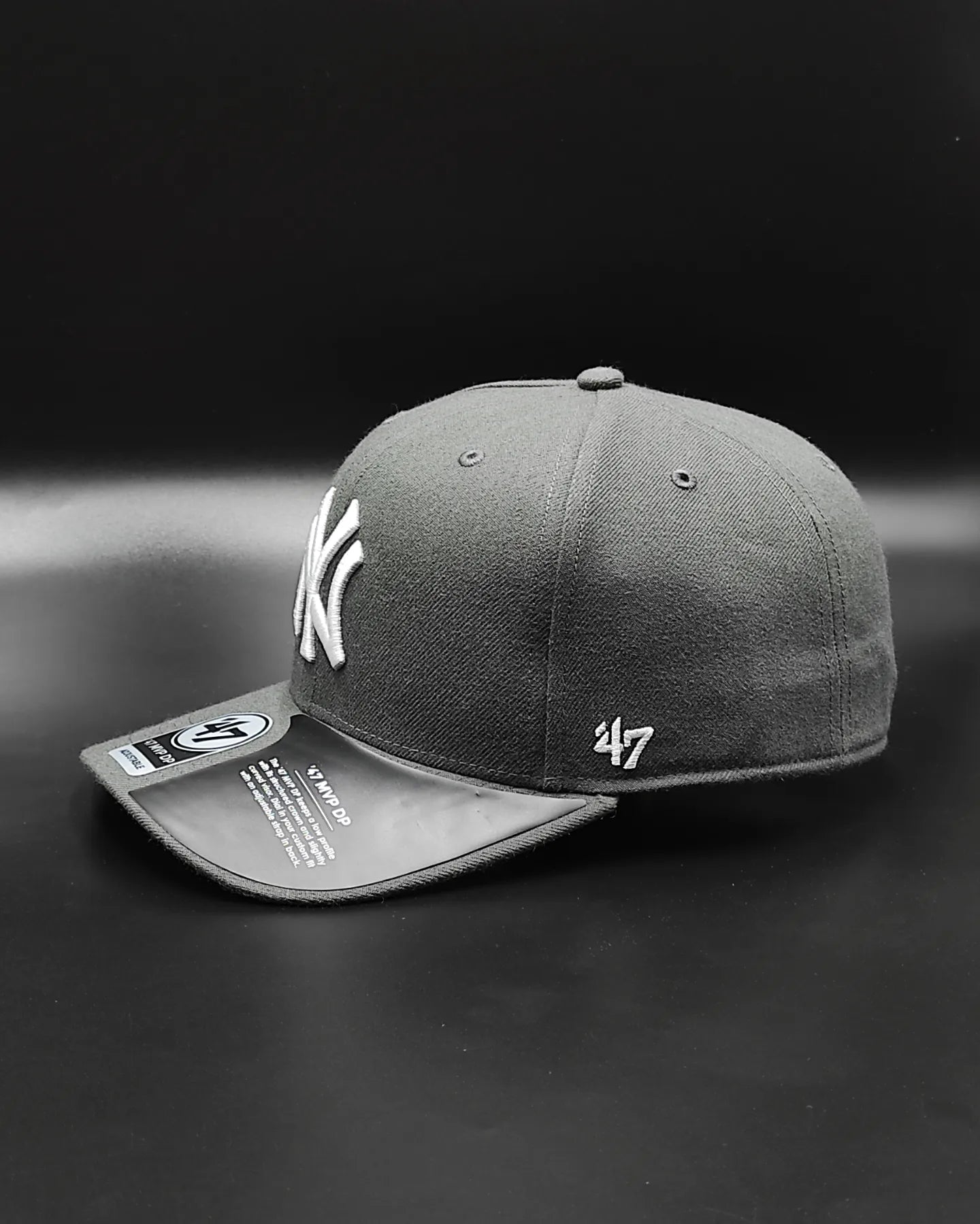 Gorra snapback 47brand New York Yankees Classic Cold Zone plomo