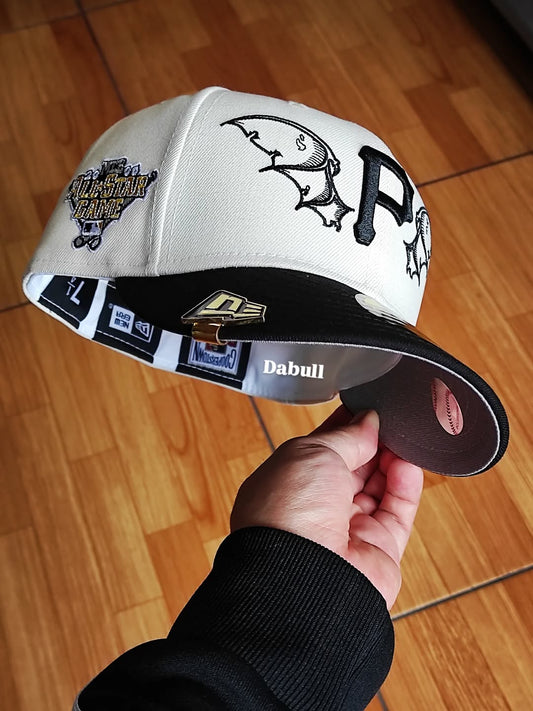 Gorra Pittsburgh Pirates MLB Team Wings 59FIFTY Ajustada Beige Claro