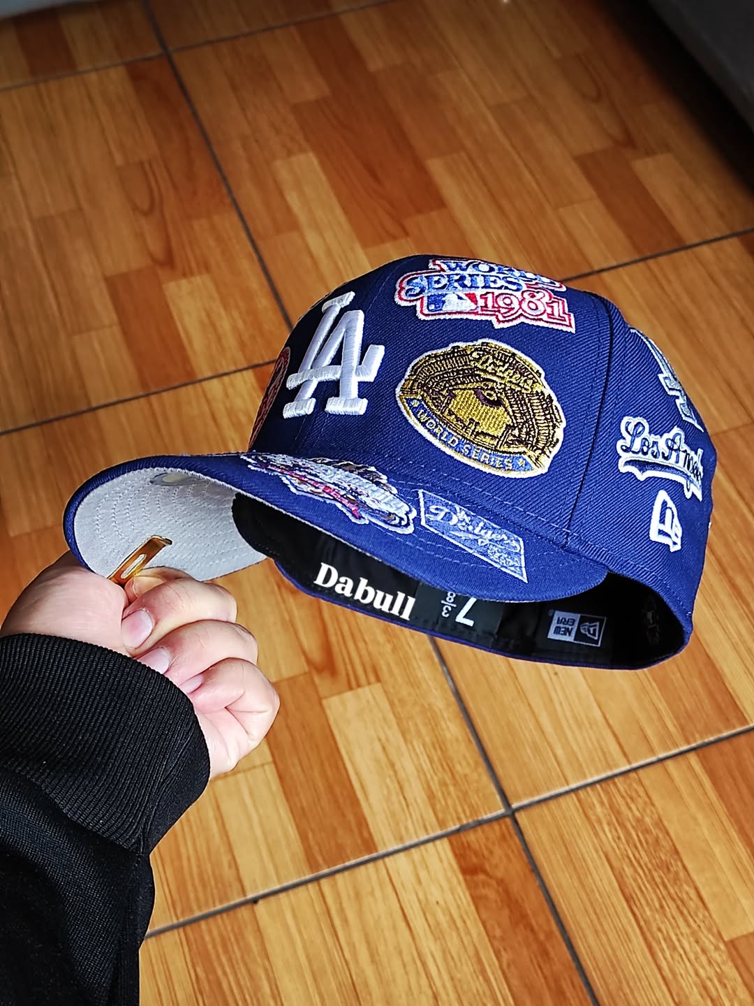 Gorra ajustada 59FIFTY de New Era de Los Angeles Dodgers con diseño estampado en toda la superficie