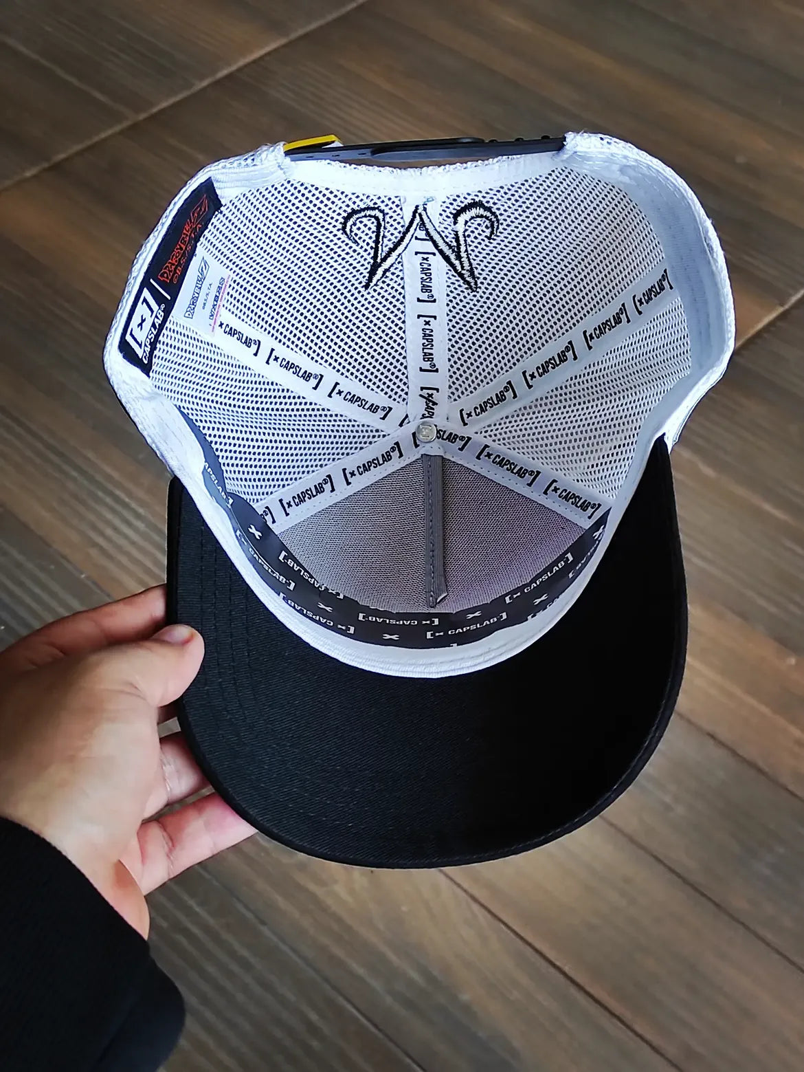 Capslab kid buu trucker cap black pink