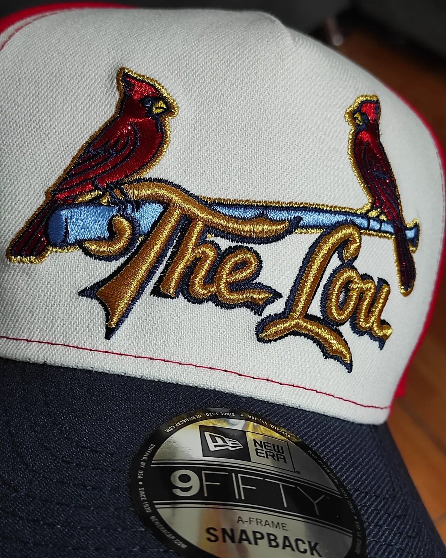 Gorra Snapback A-Frame New Era 9Fifty de los Cardenales de San Luis, Color Rojo, de la Serie Mundial de 1982