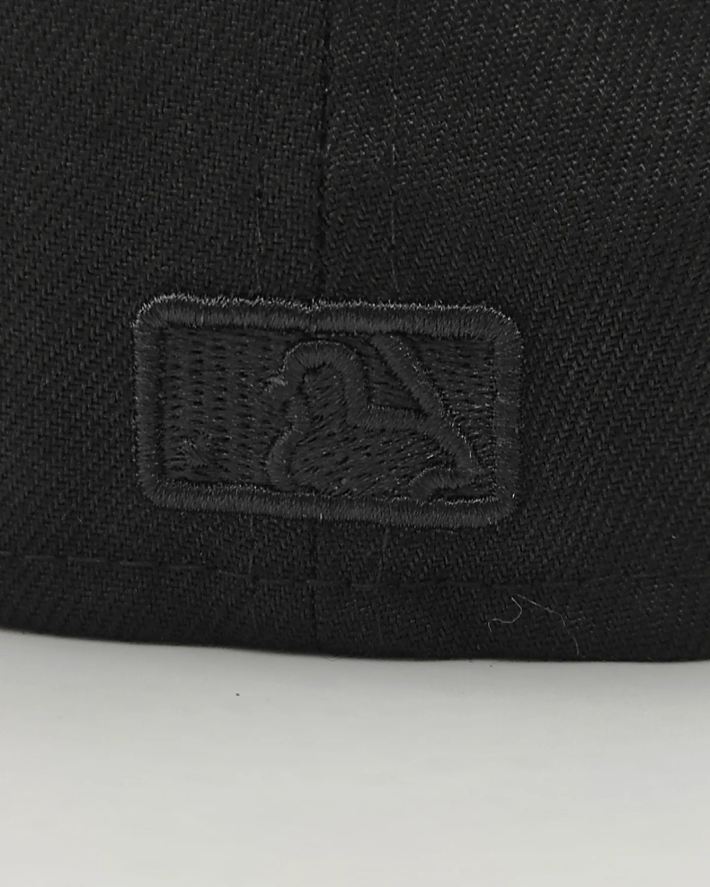 New Era Chicago White Sox negra sobre negra
