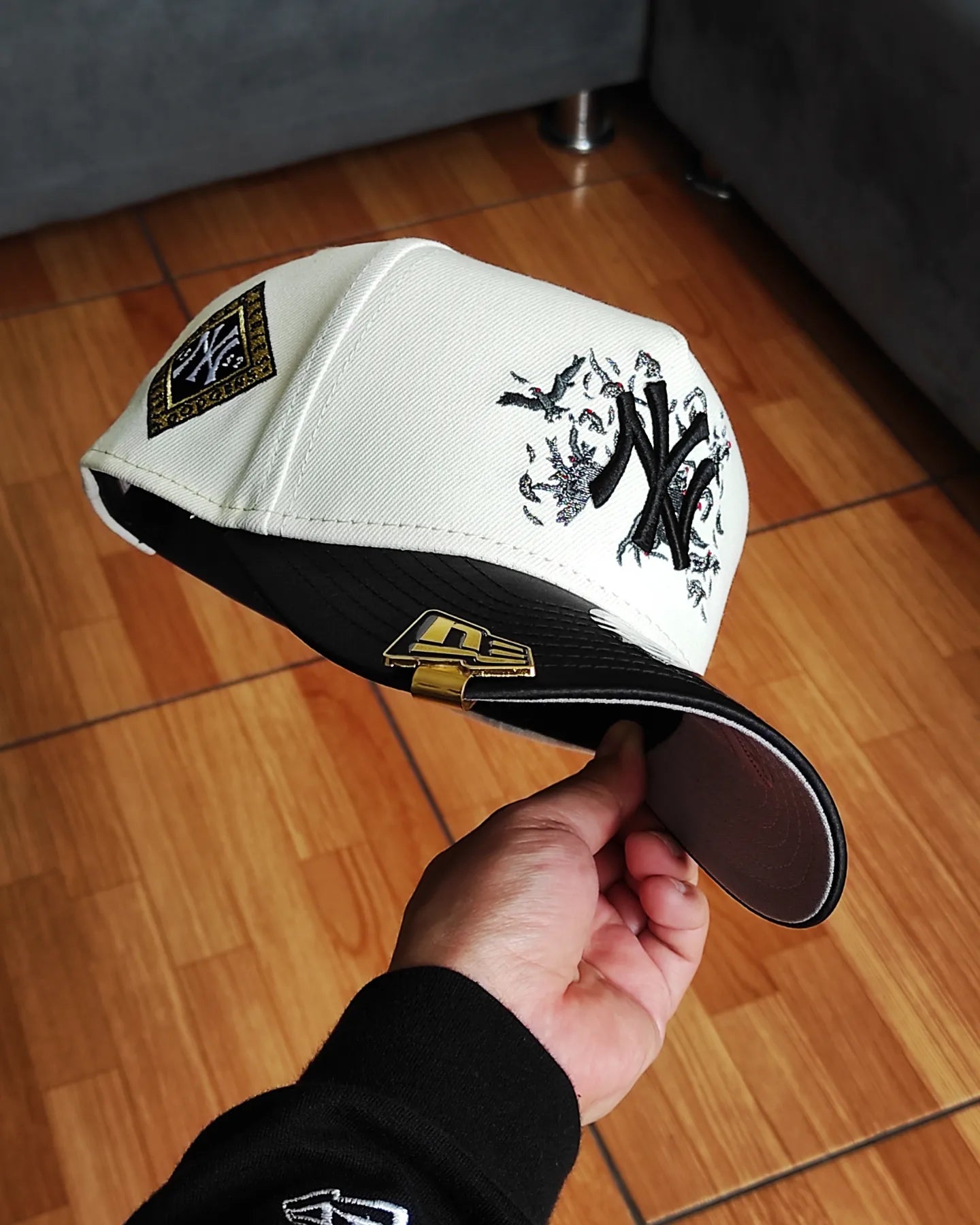New Era New York Yankees Serie Mundial 1952 visera satinada chrome cuervos dos tonos 9 FORTY AFRAME