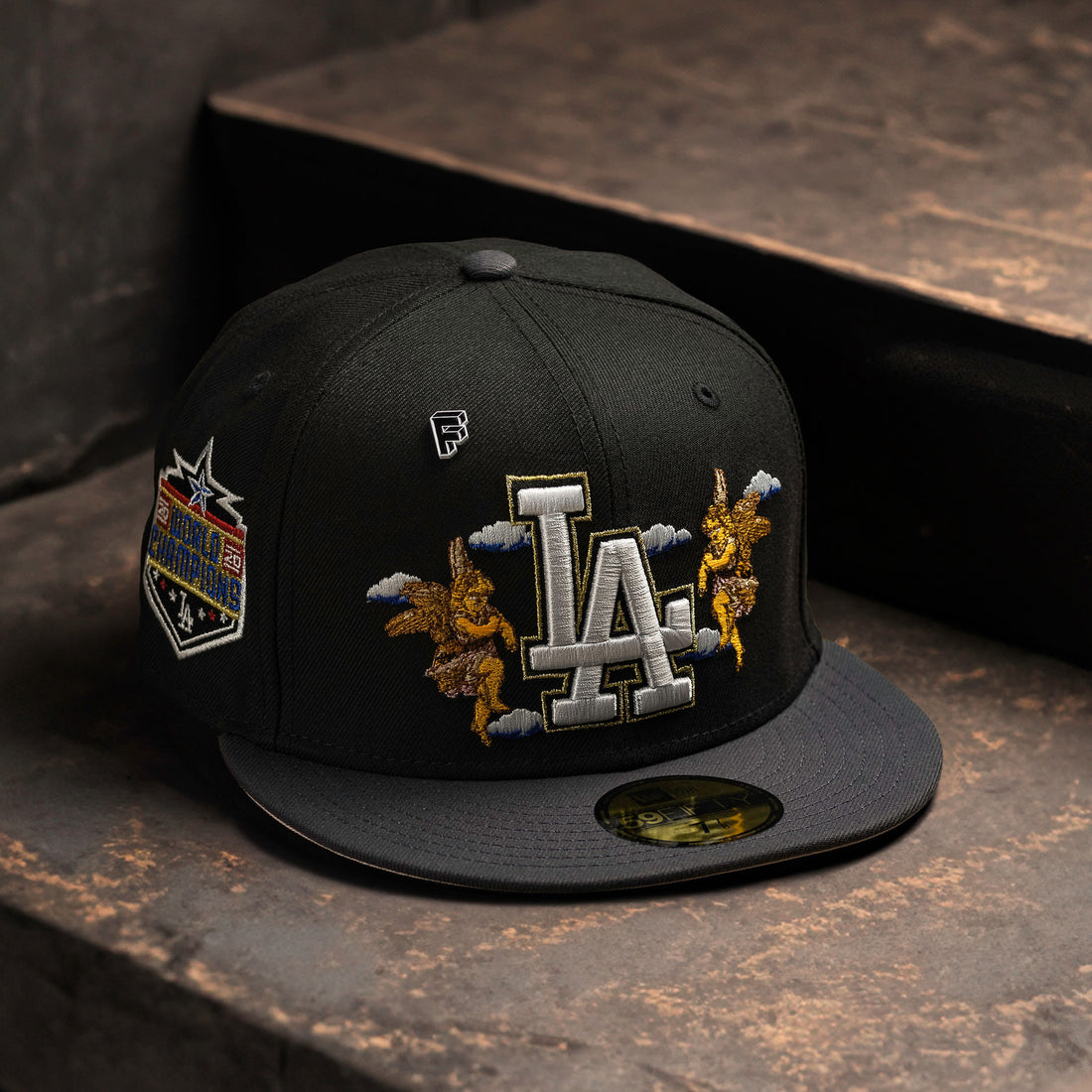 GORRA NEW ERA 59FIFTY LOS ANGELES DODGERS MLB NEGRA GRAFITO DOS TONOS UV ROSA